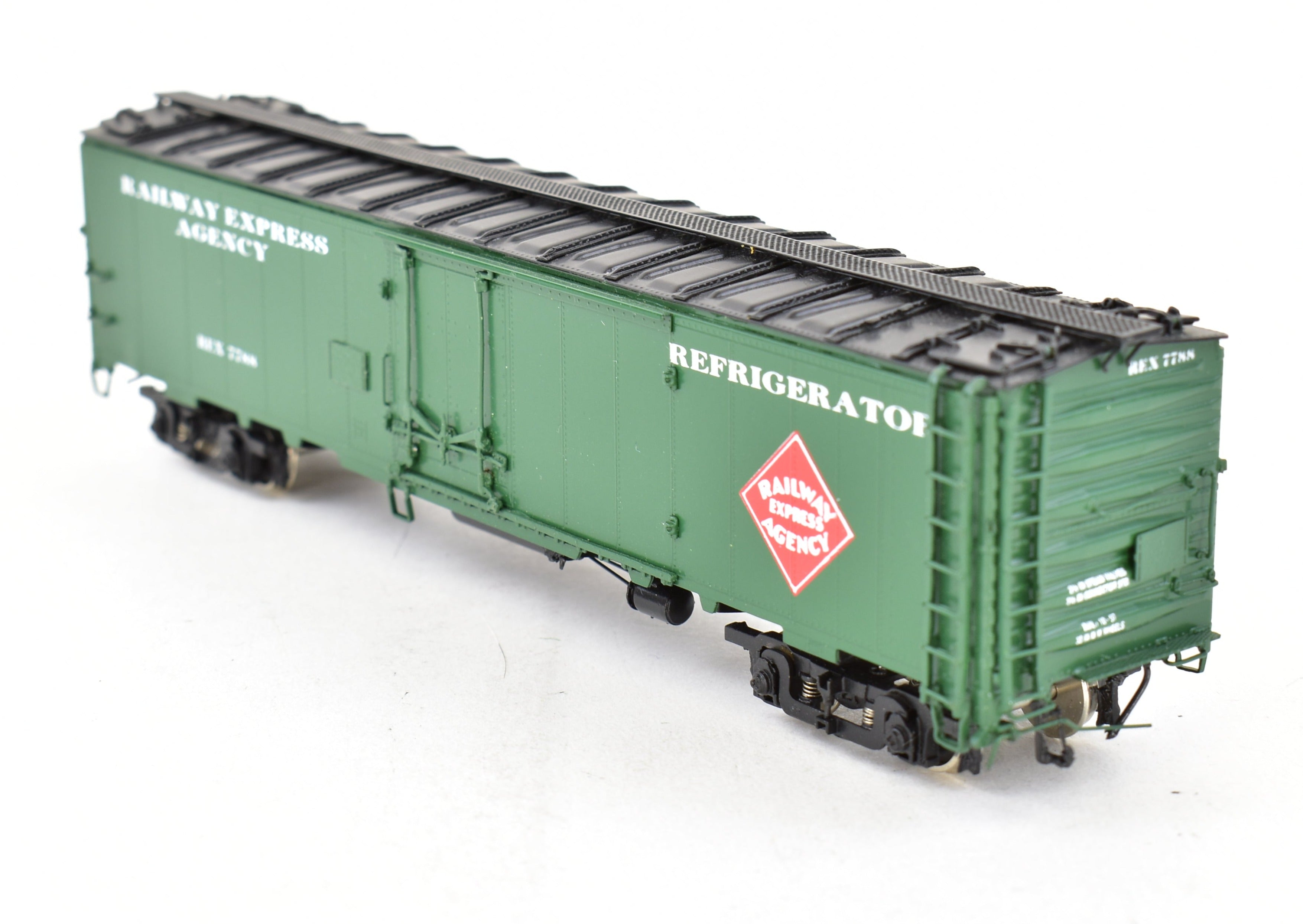 1993 HO Brass Challenger Imports 52' Steel Express Refrigerator Car