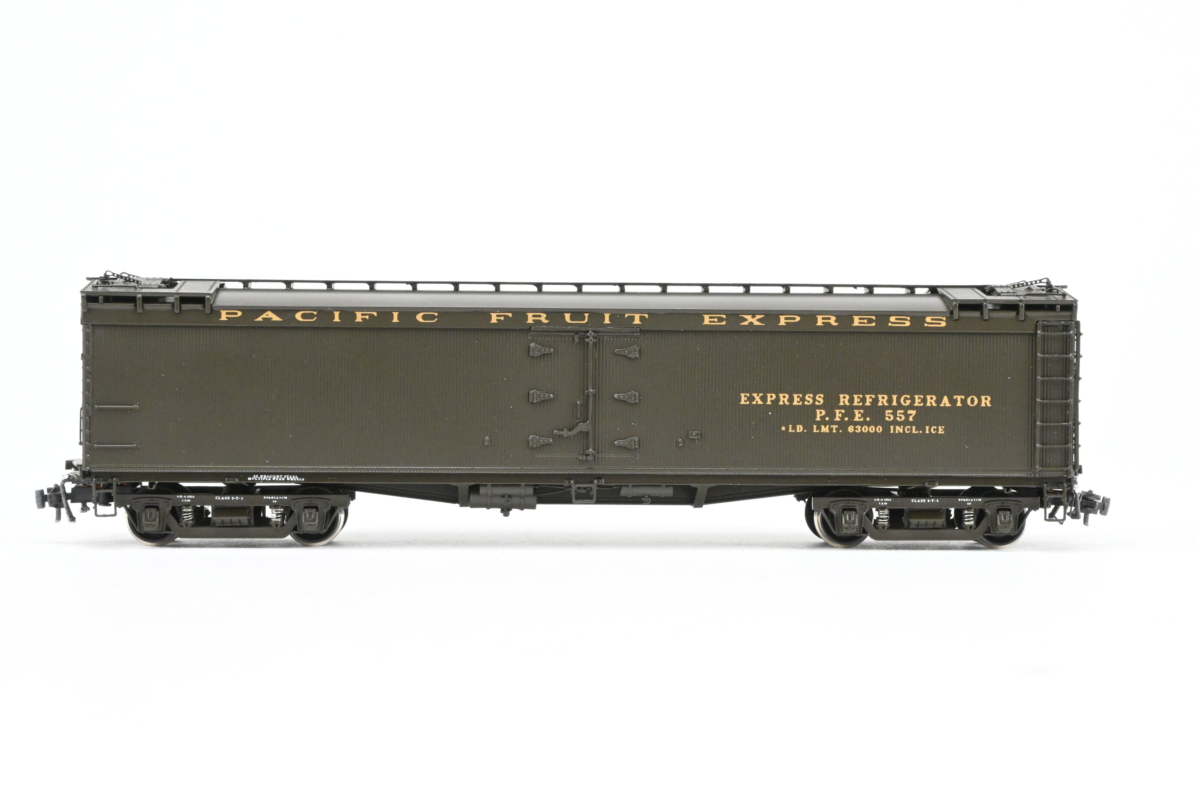 HO Brass Challenger Imports PFE Pacific Fruit Express Early Refrigerator Car FP #557