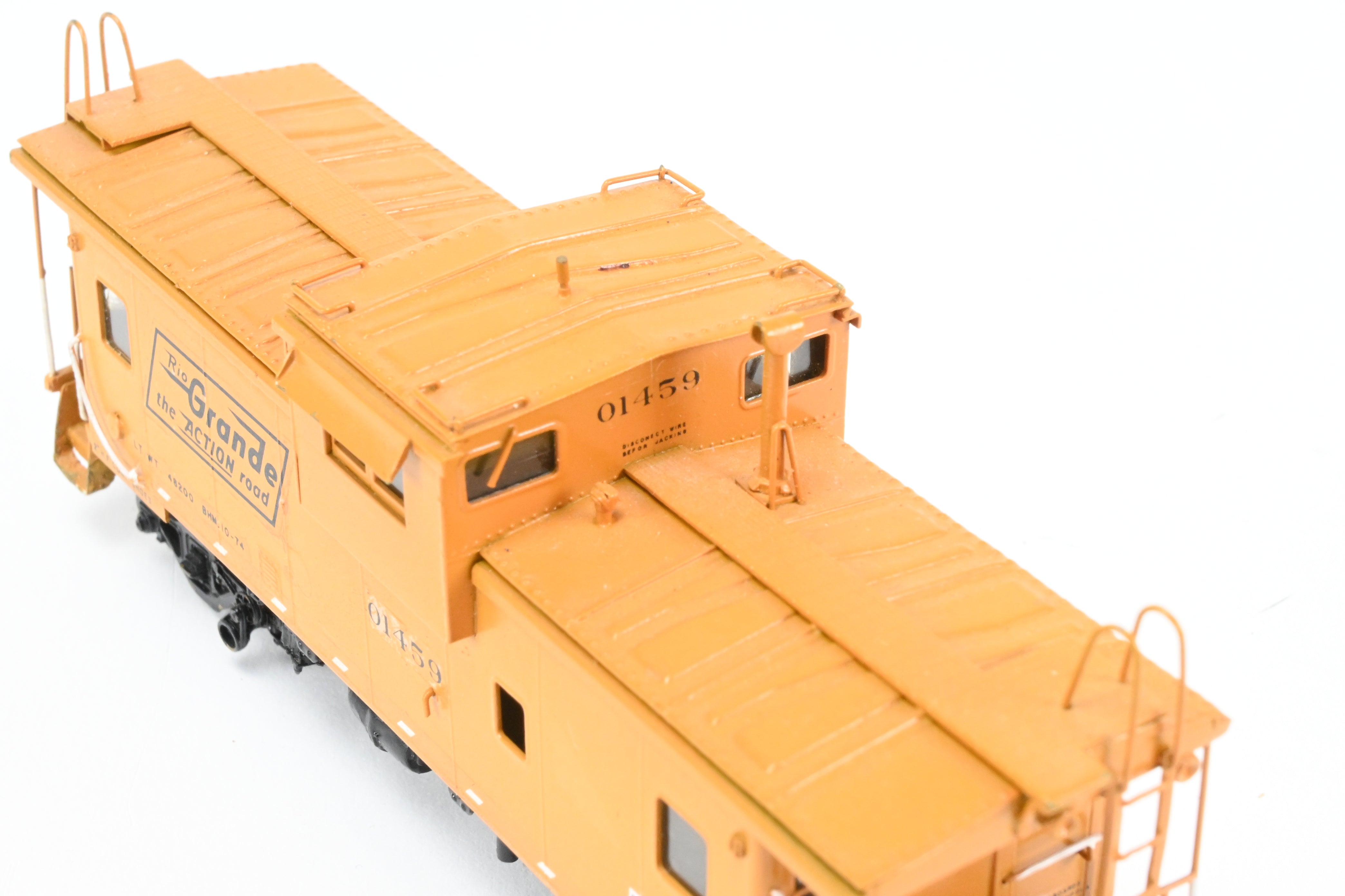 HO Scale Brass Model - Overland Models, Inc. D&RGW - Denver & Rio Grande Western Wide Vision Caboose 1500 Class CP in Vibrant Orange, Numbered 01459 for Model Train Enthusiasts