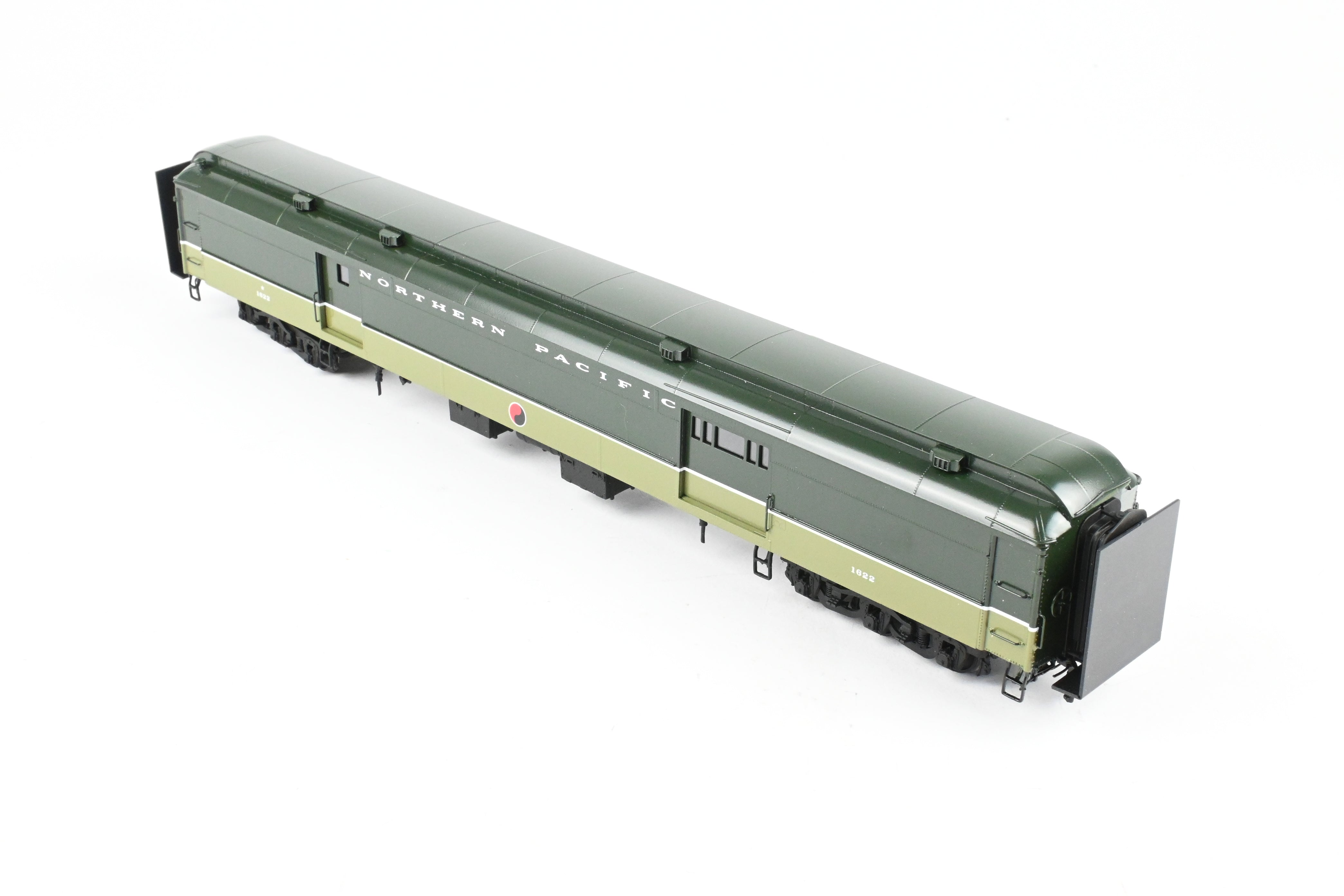 HO Scale Brass Northern Pacific Baggage Car With Steel Doors, Model by W&R Enterprises, FP Loewy Design, No. 1622