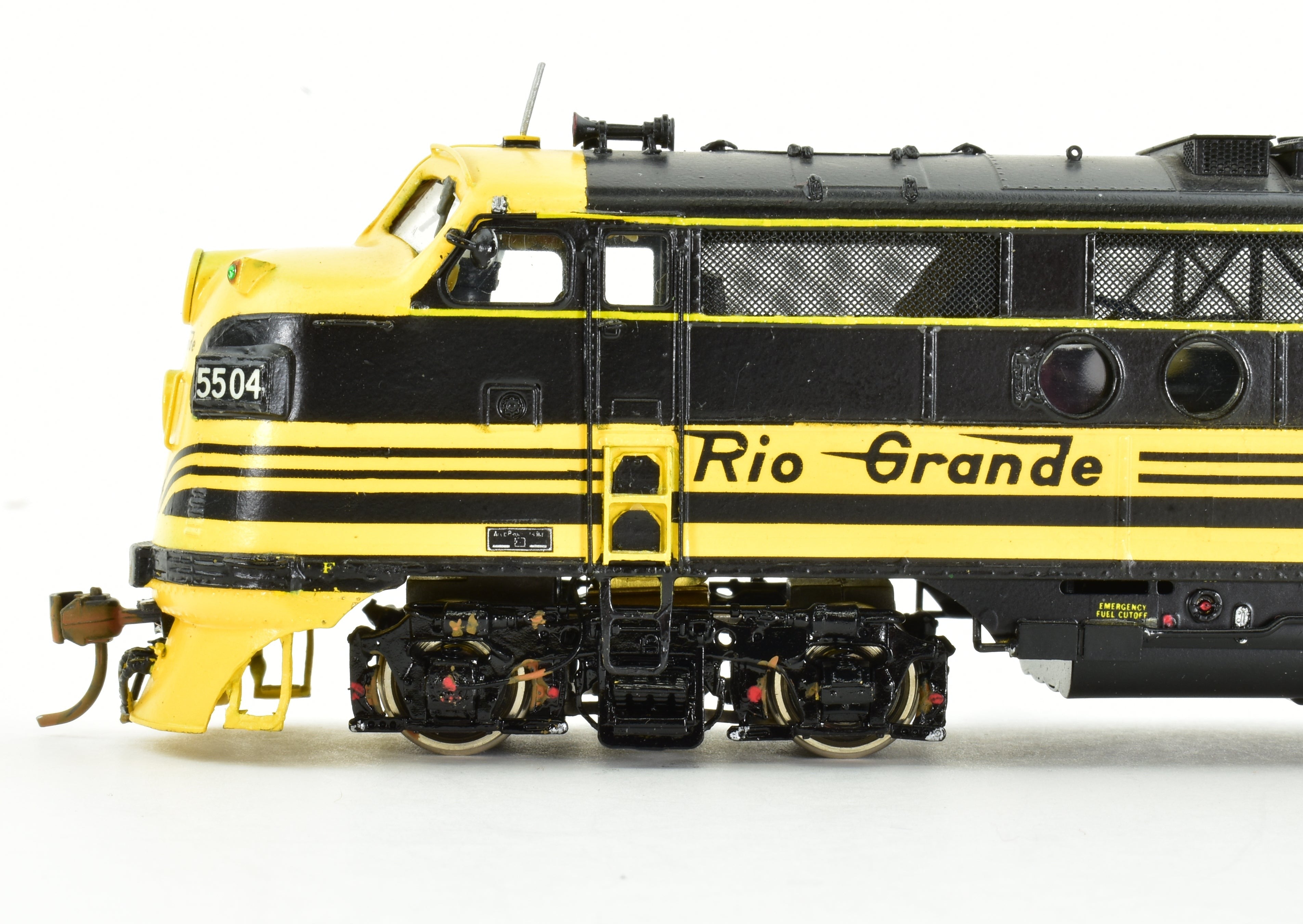 HO Scale Brass Model Train Set by Overland Models Inc. (OMI) - Custom Painted Denver & Rio Grande Western (D&RGW) EMD FT - A and FT - B Locomotive Set