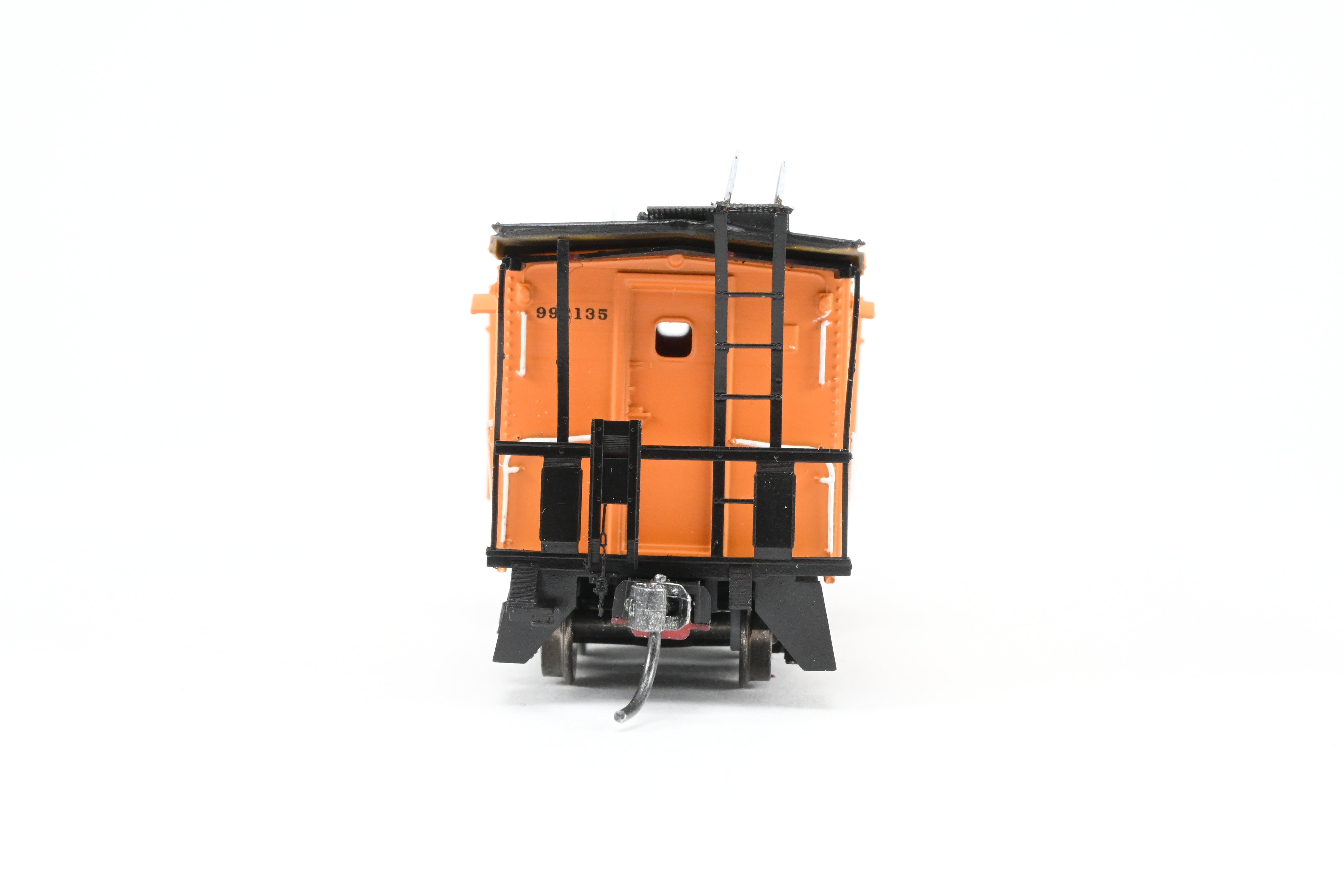 HO Scale Model Railroad - Custom Built 3D Printed Thrall Bay Window Caboose for Milwaukee Road with FP #992135 from Lines West