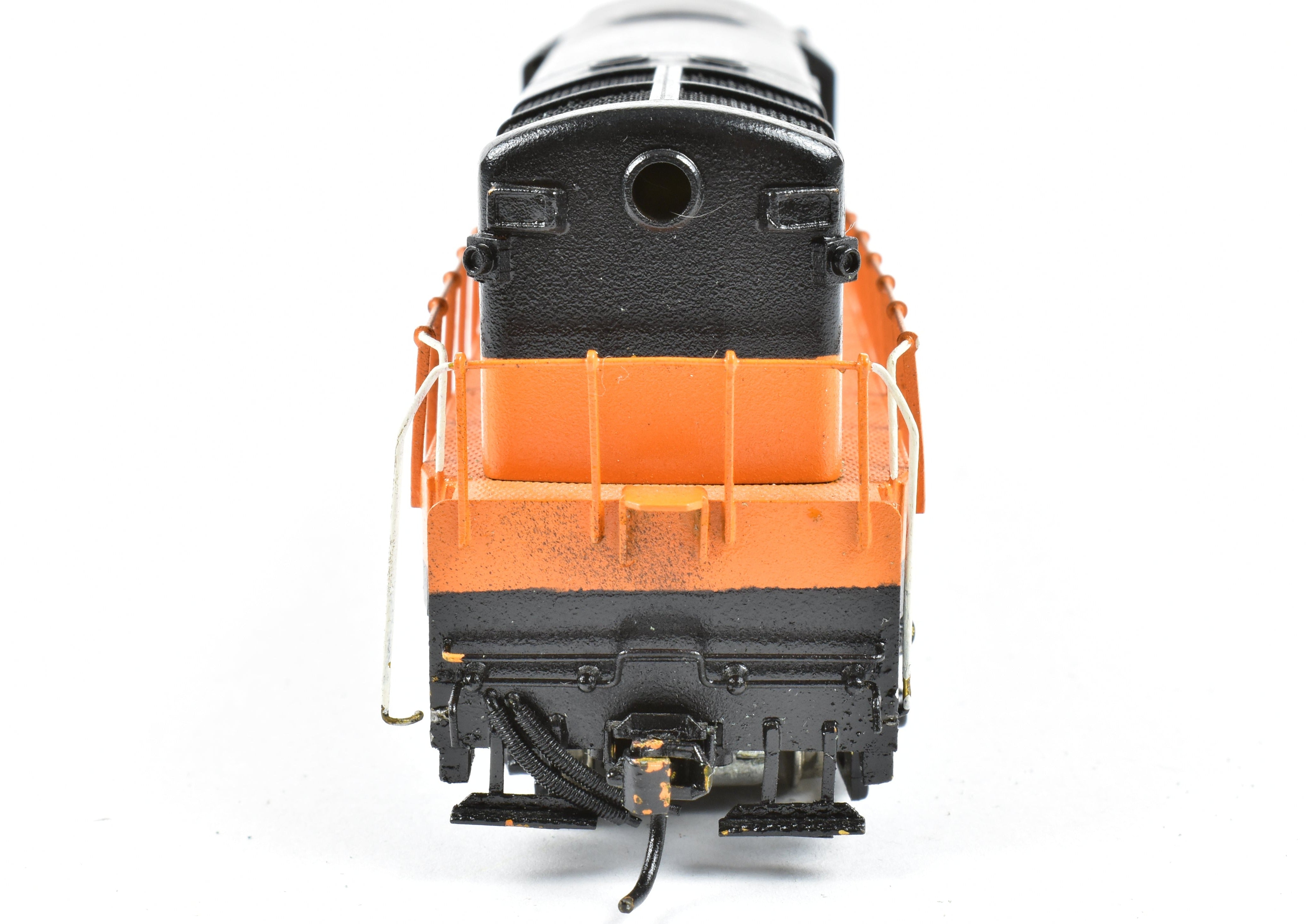 HO Scale Brass Red Ball Milwaukee Road H-16-44 Baby Trainmaster Model