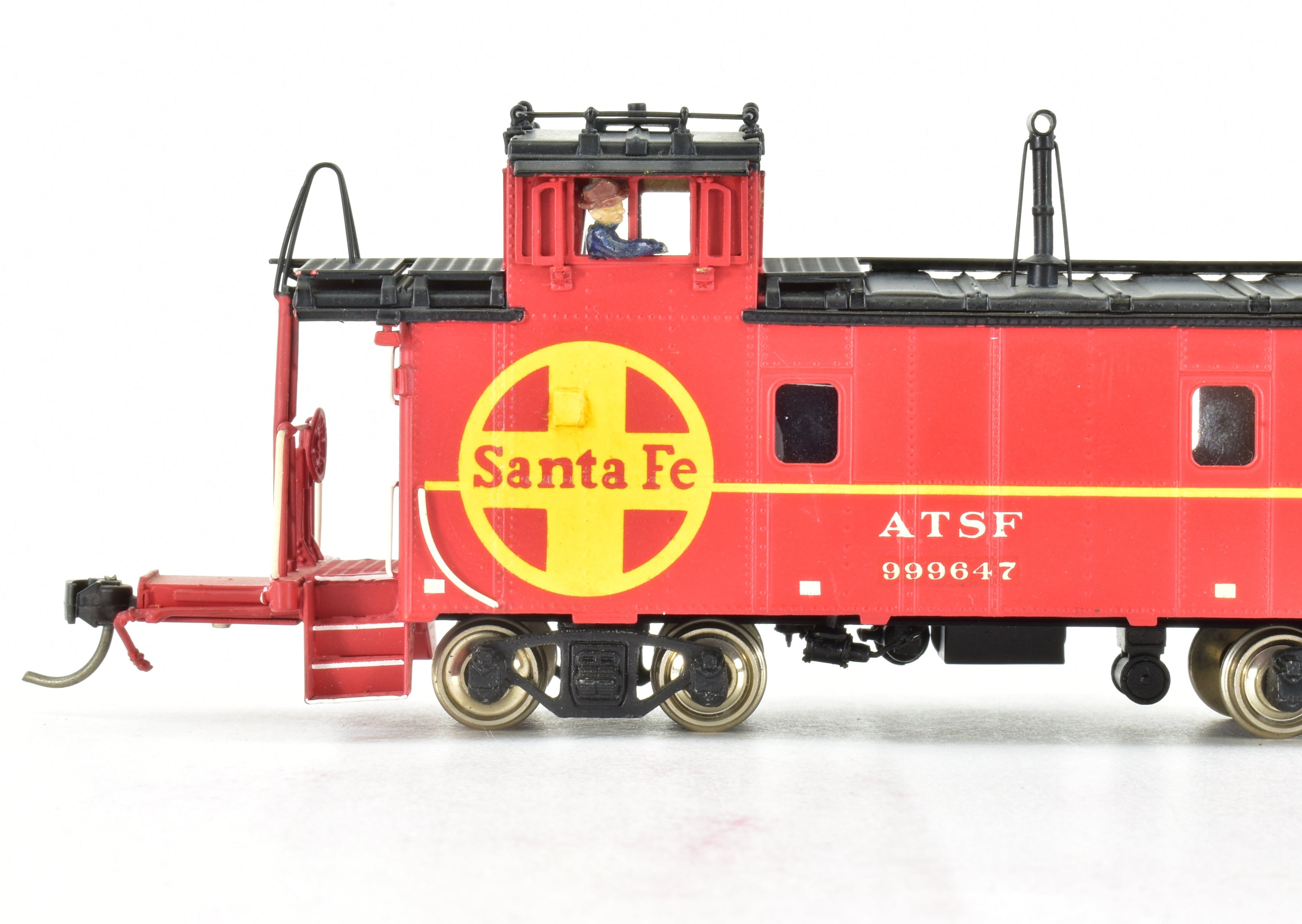 HO Scale Brass Oriental Limited ATSF - Santa Fe Modern Style Peaked Roof Caboose with Factory Painting for Model Trains