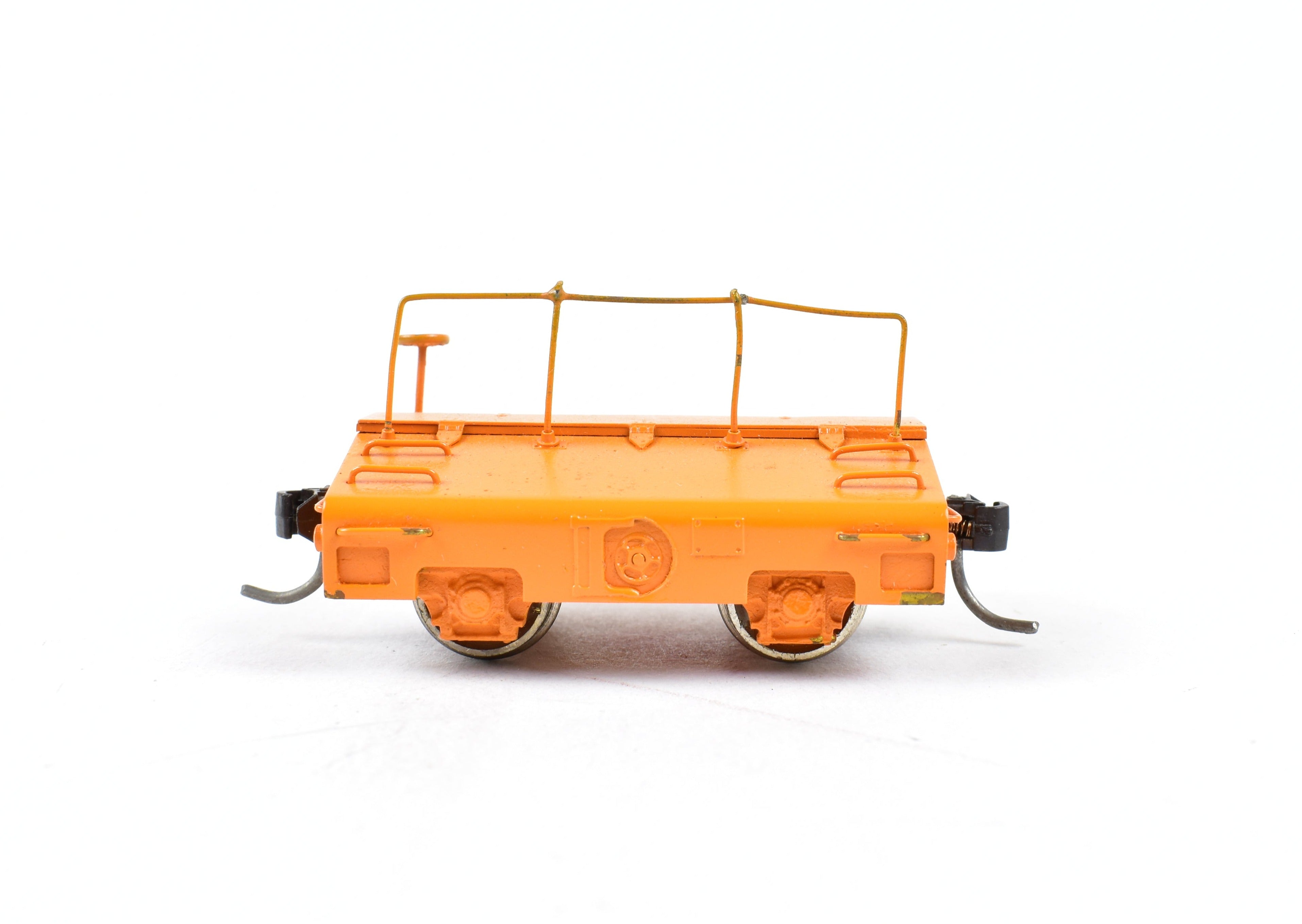 HO Scale Brass Hallmark Models Various Roads 80,000-Pound Capacity Scale Test Car with Partial Orange Paint