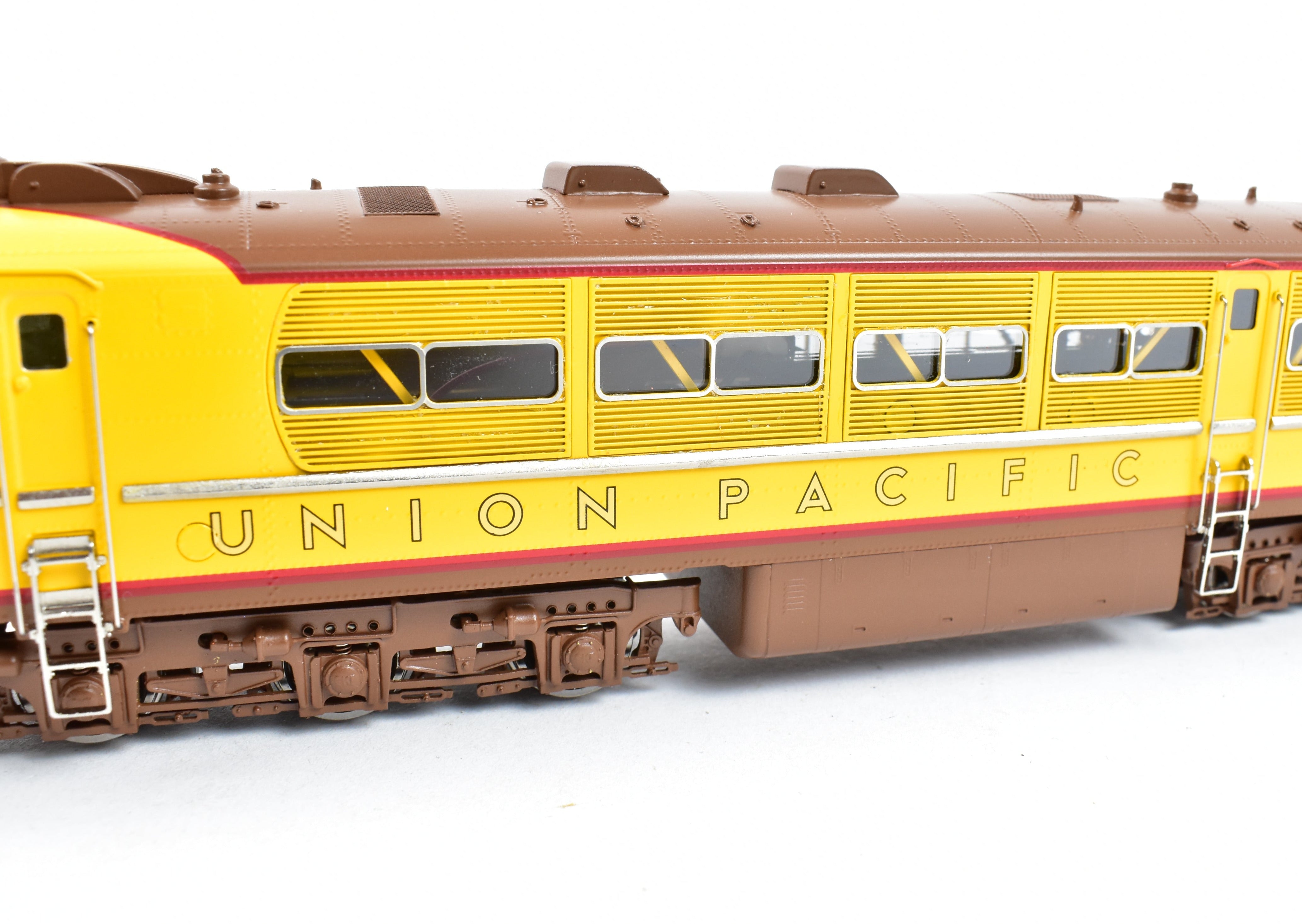 HO NEW DVP Brass Union Pacific GE No. 1 & 2 Steam Turbine Set - Last One!