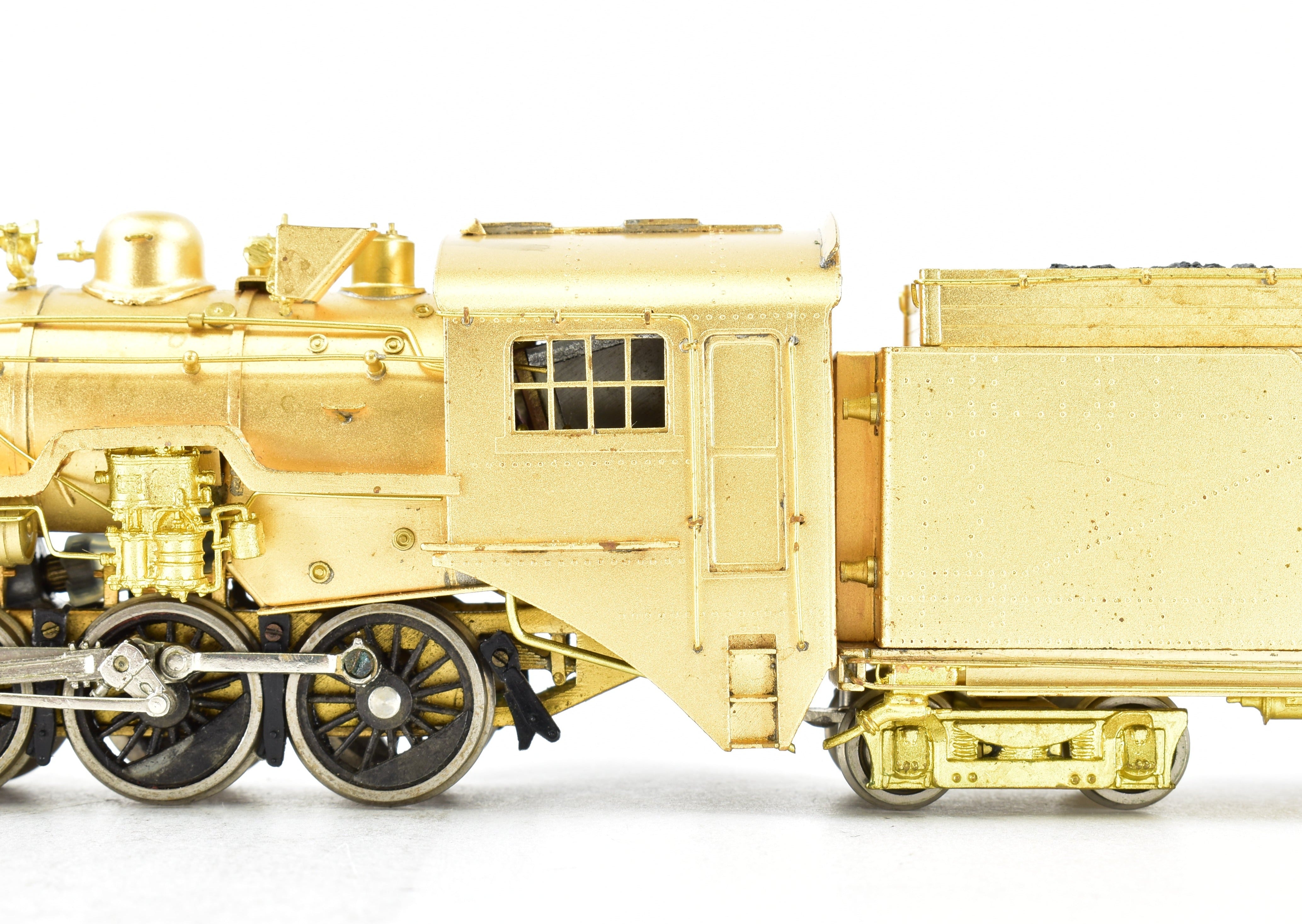 High - Quality HO Scale Brass Model Train - Van Hobbies CPR Canadian Pacific Railway 2 - 8 - 0 Locomotive Replica