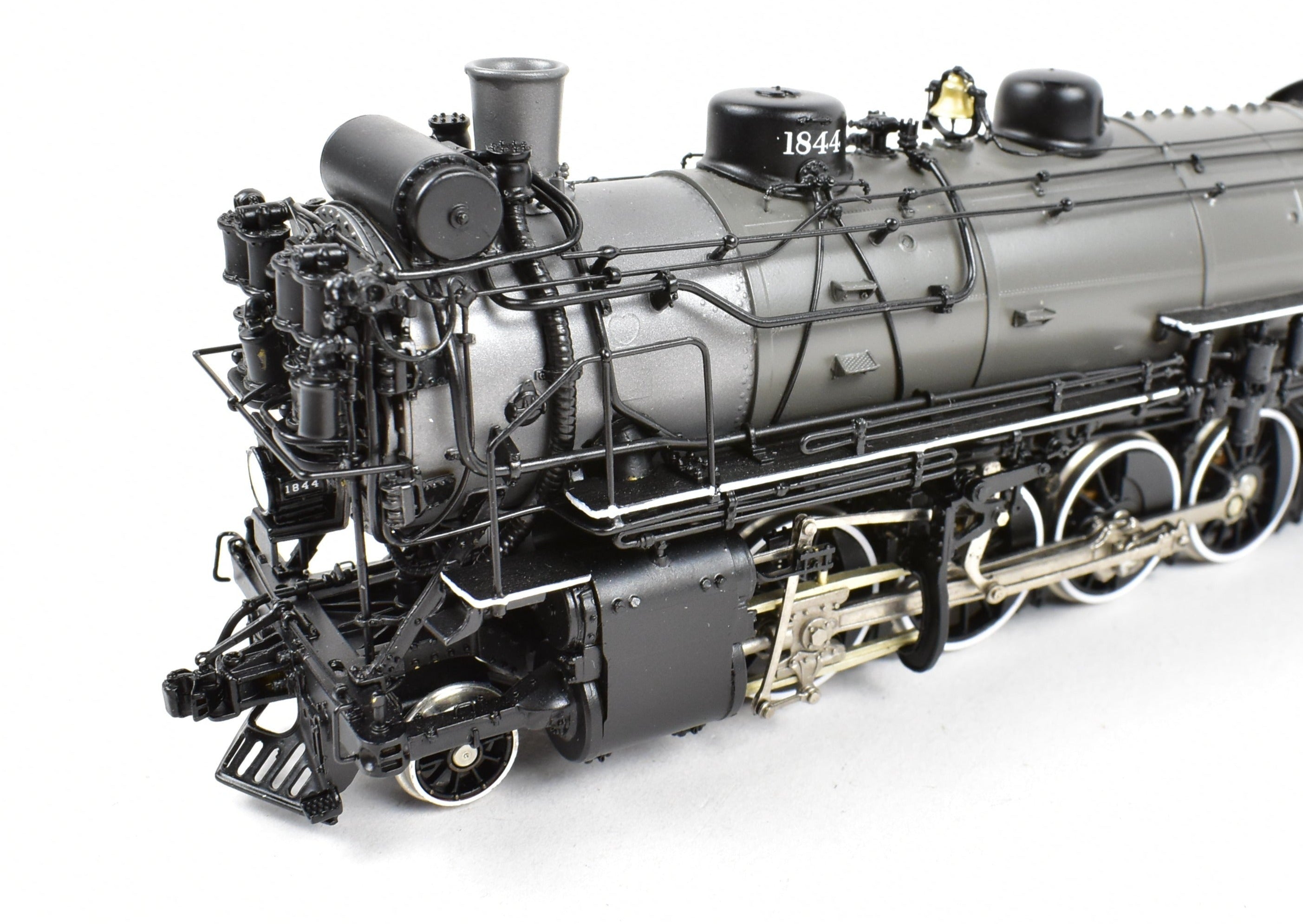 HO Scale Brass Model Train by W&R Enterprises - Northern Pacific Class W-5 2-8-2 Version 1, #1844 with Grey Boiler