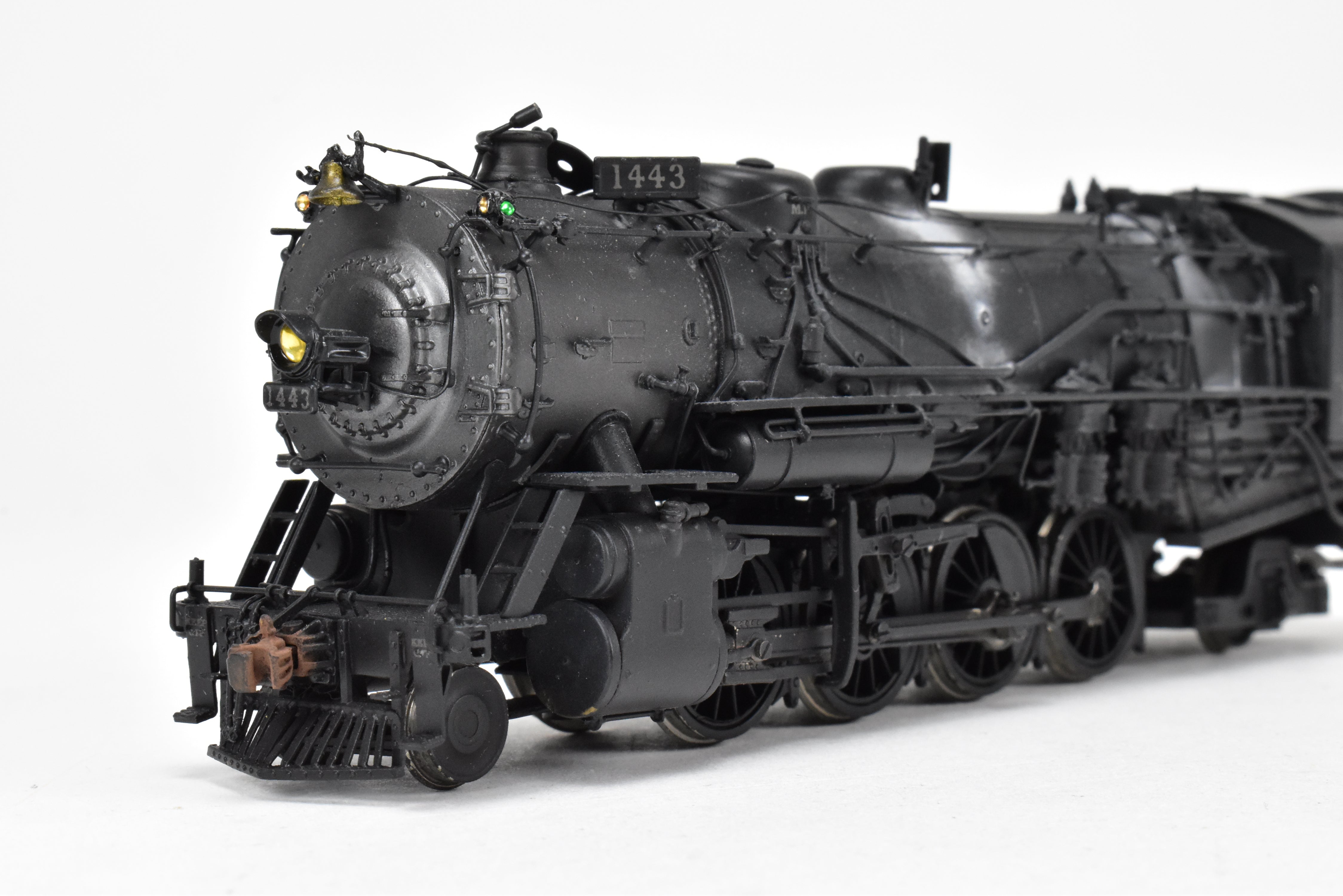 HO Brass Hallmark Models Missouri Pacific 1400 Series 2-8-2 Mikado #1443 with Light Weathering