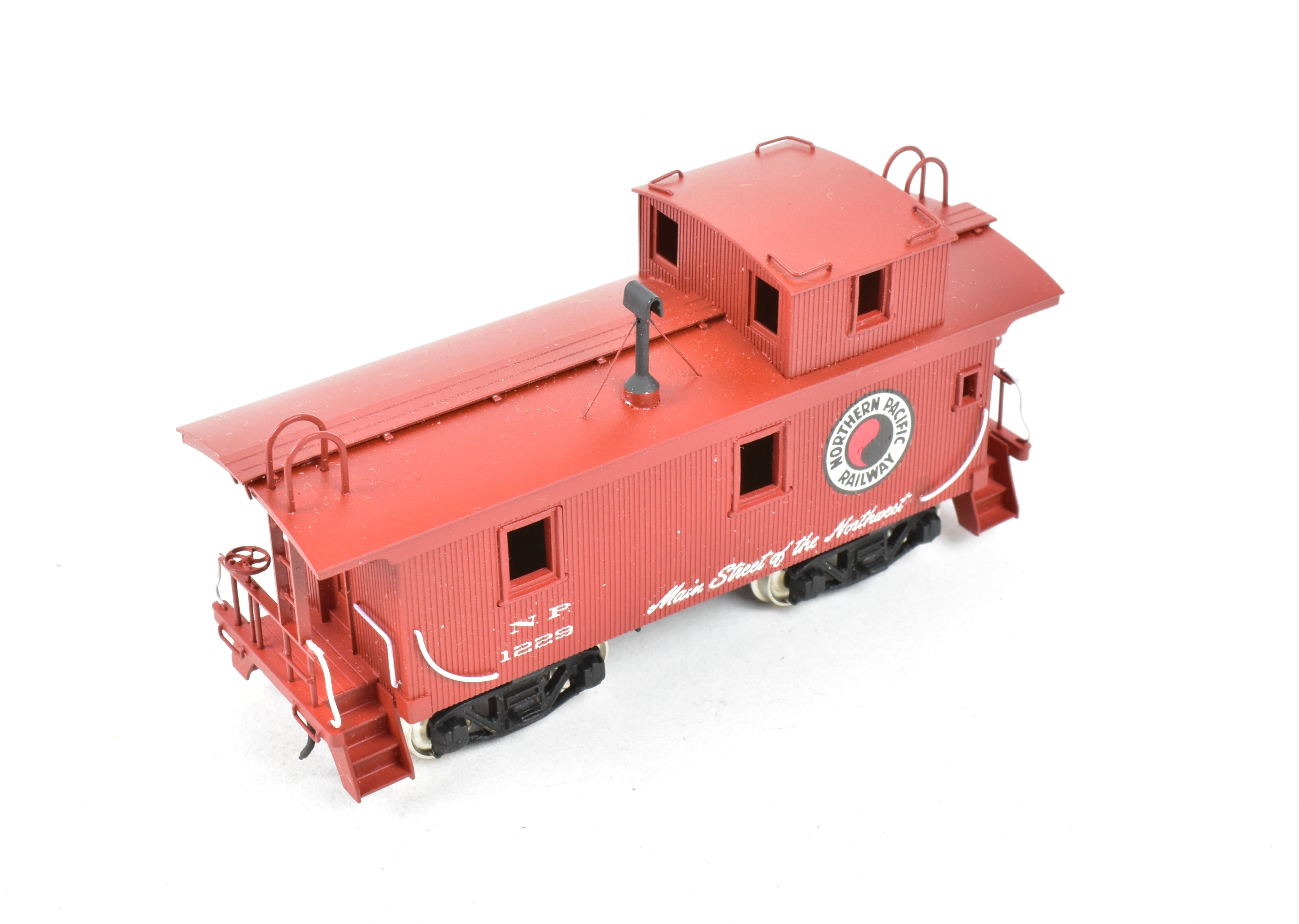 Custom Painted HO Scale Brass Wood Caboose Model of Northwest Short Line and Northern Pacific Railroads