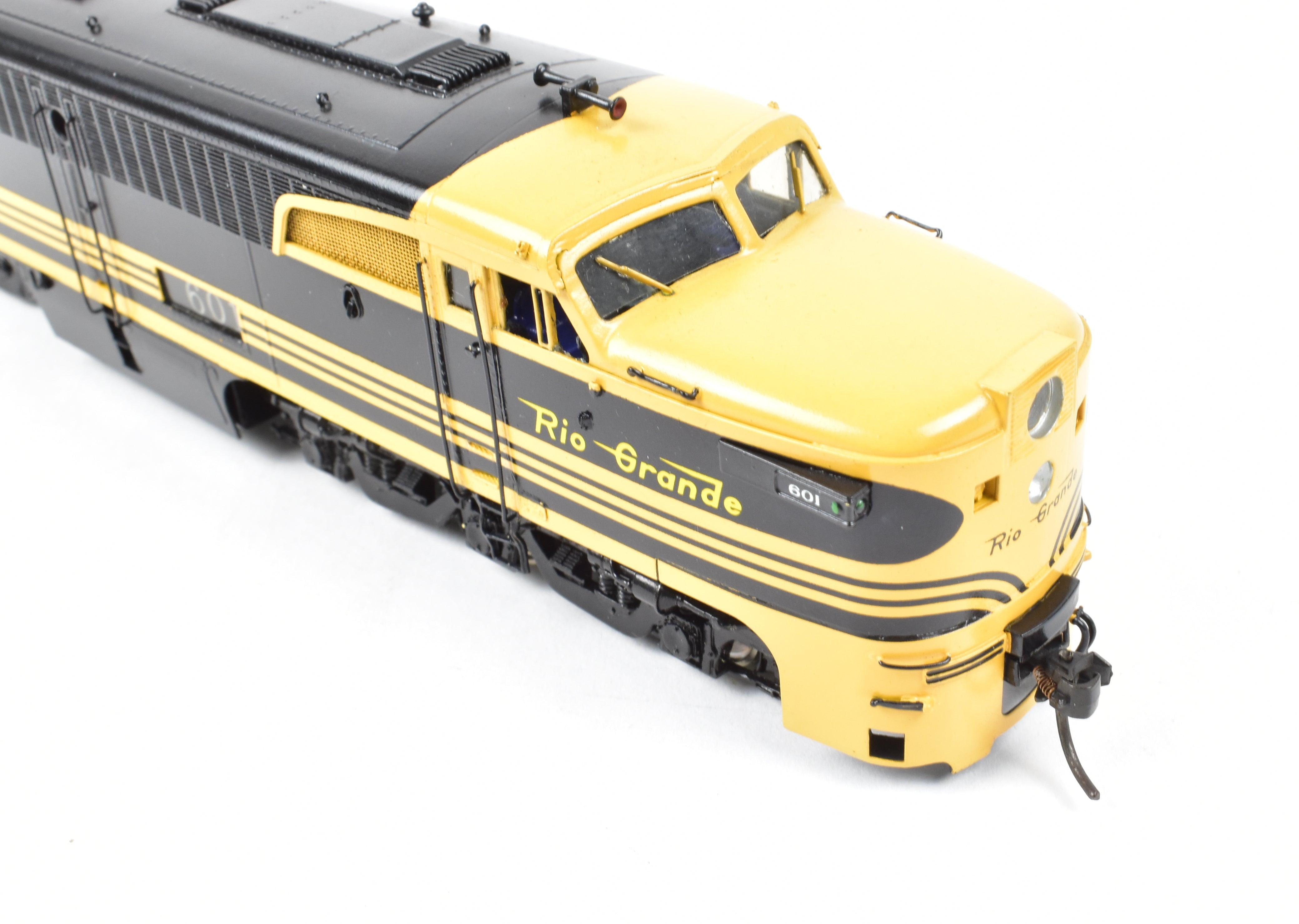 HO Scale Brass Model Train Key Imports D&RGW - Denver & Rio Grande Western Alco PA A/B/A Set Locomotive in Black and Yellow Color Scheme