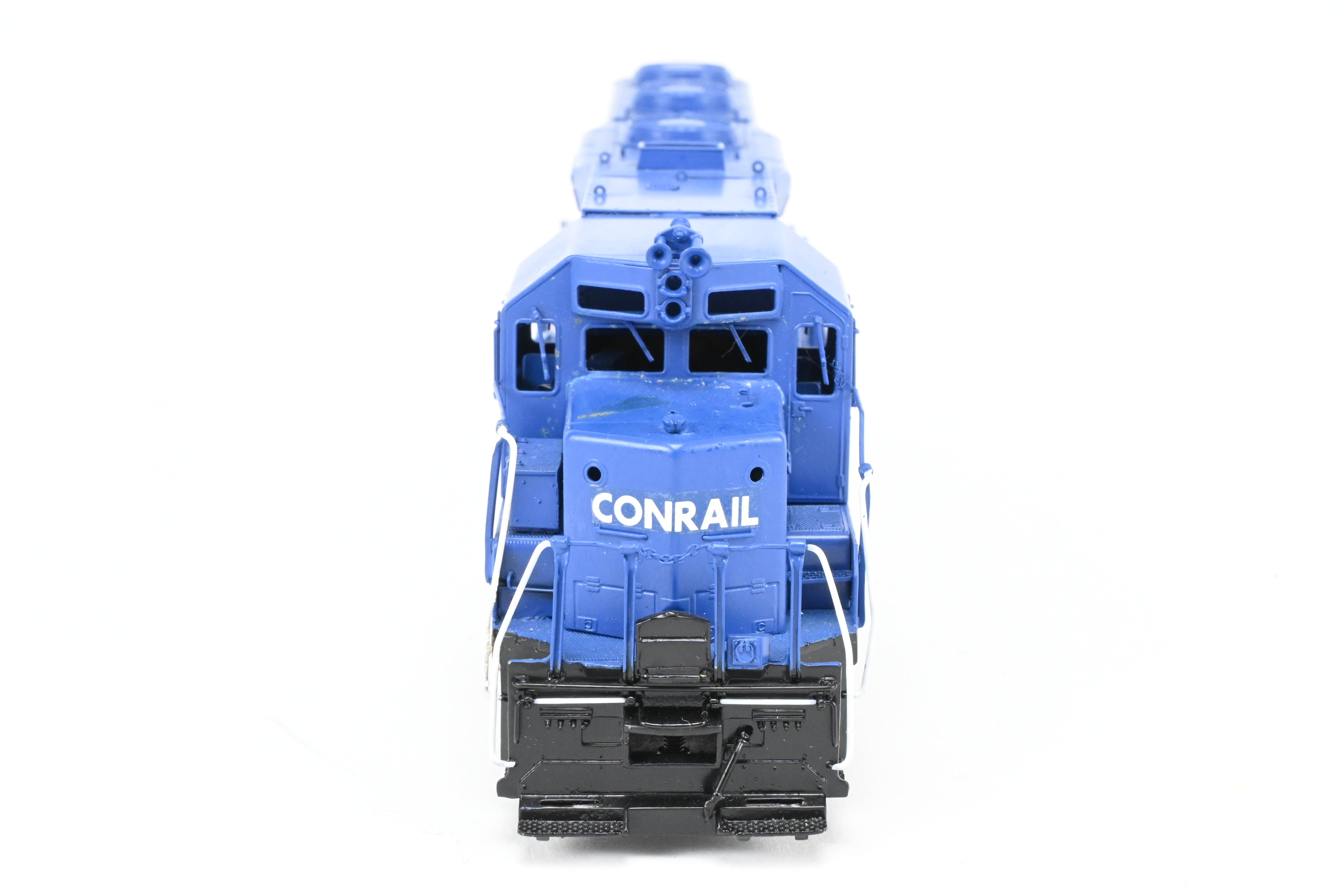 HO Scale Brass Conrail EMD GP35 2500HP Low Hood Model by Oriental Limited