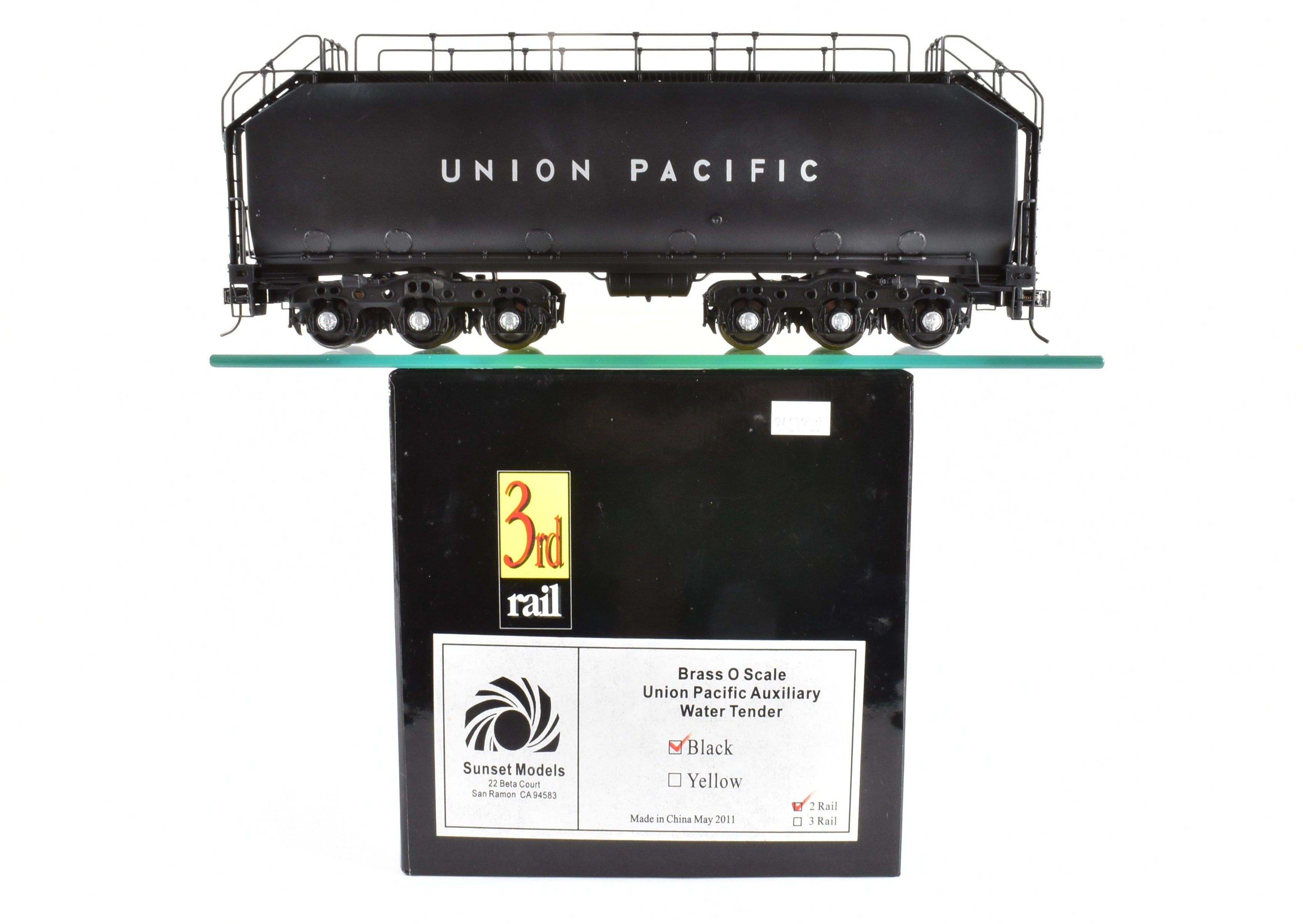 Brass Union Pacific Auxiliary Water Tender FP Black Sunset Model No. 907858