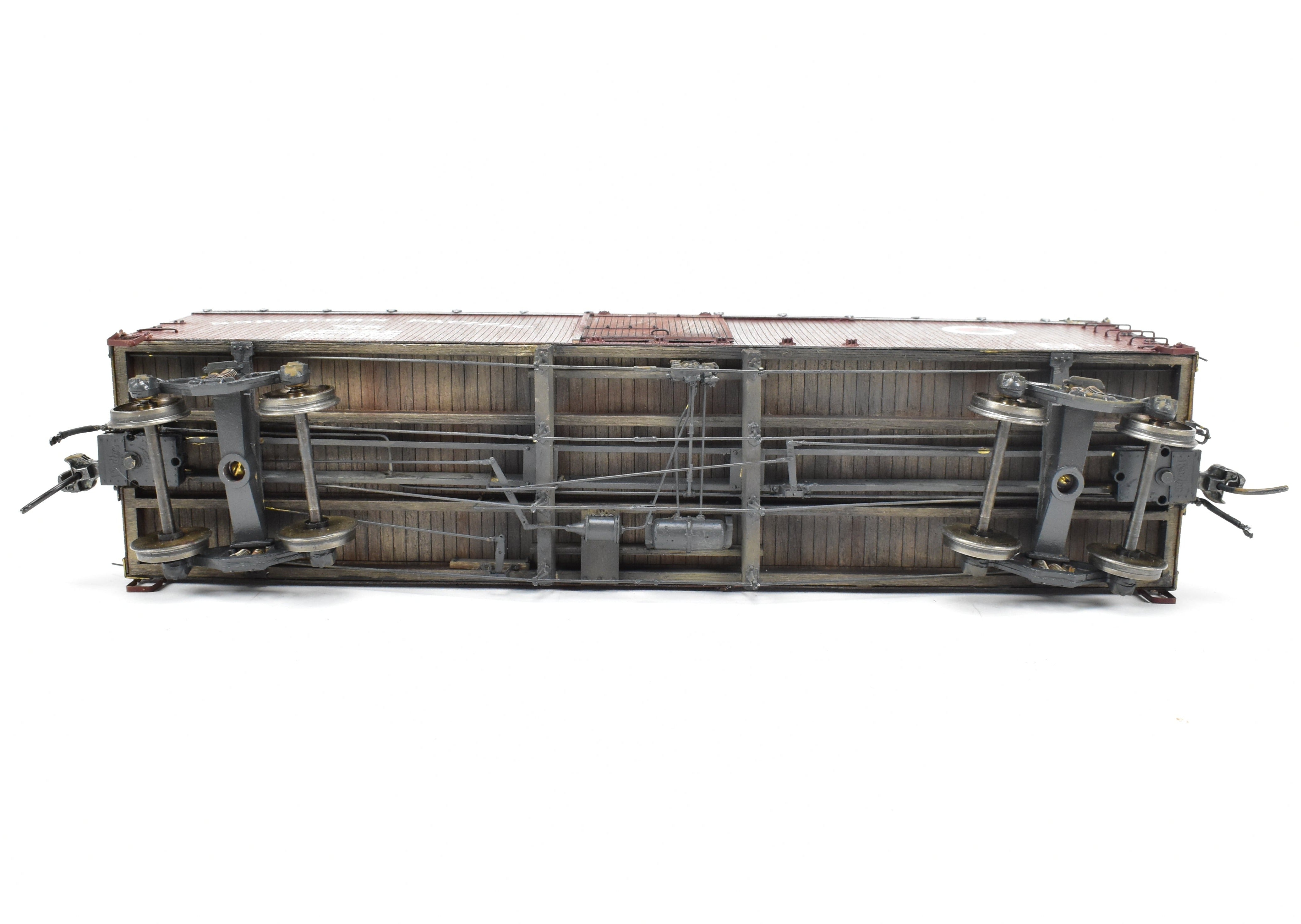 O Scale Pro - Built & Painted Northern Pacific 40' Truss Rod Boxcar Kit 403220