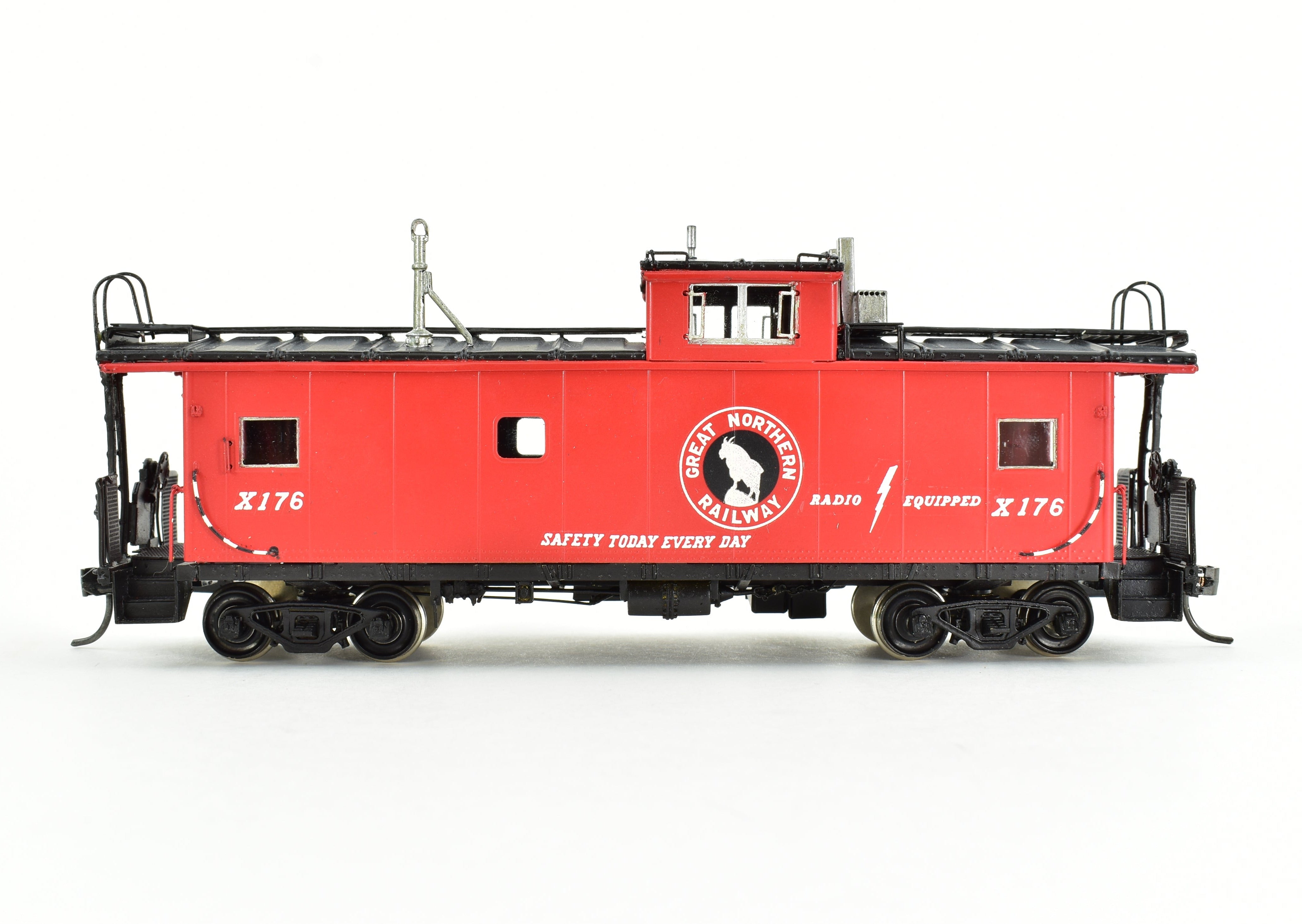 HO Scale Brass OMI - Overland Models, Inc. Great Northern GN X-176 Iron Range Caboose Model by CP