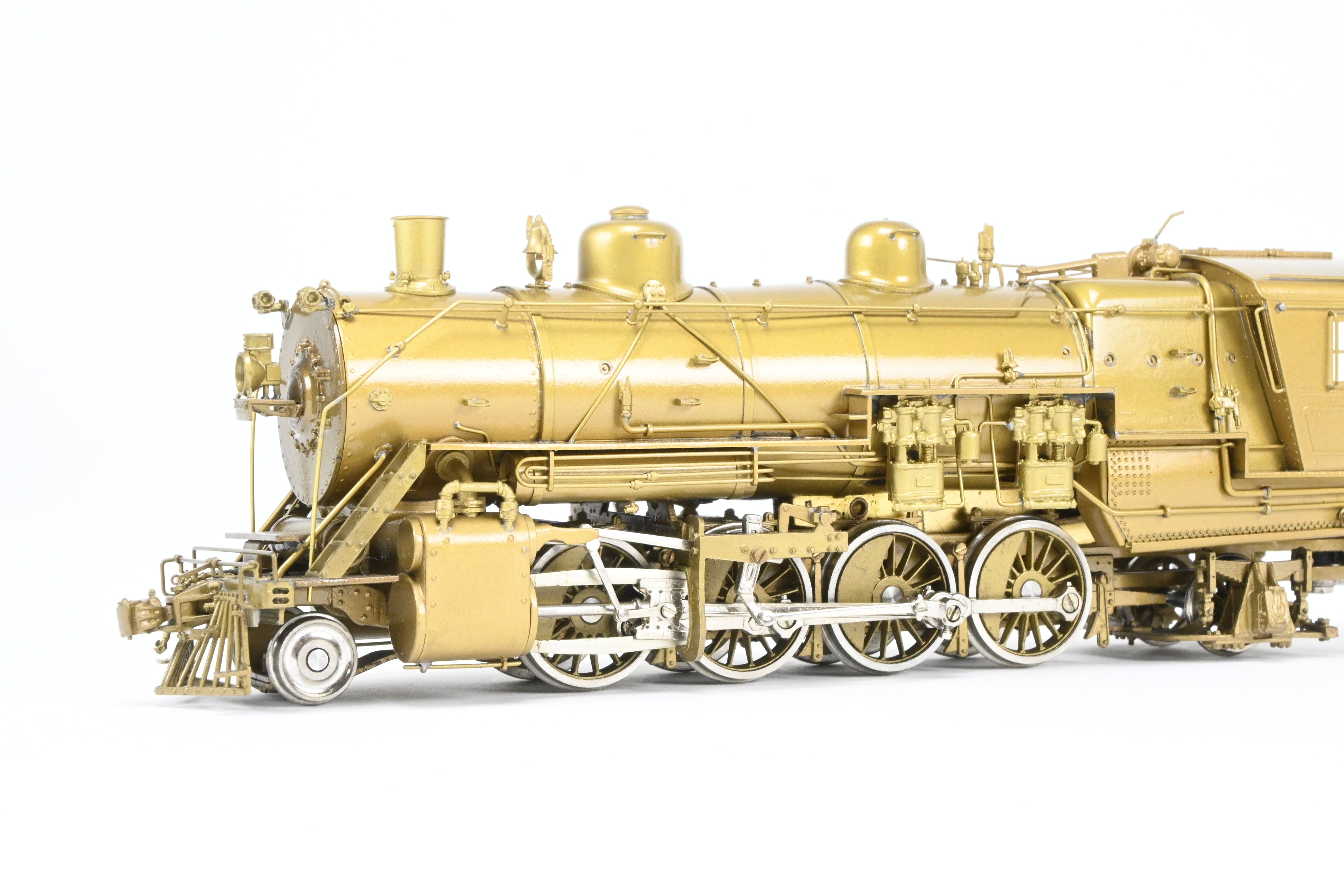 HO Scale Brass PFM SKI Great Northern O - 1 2 - 8 - 2 3000 Series Rectangular Tender Model