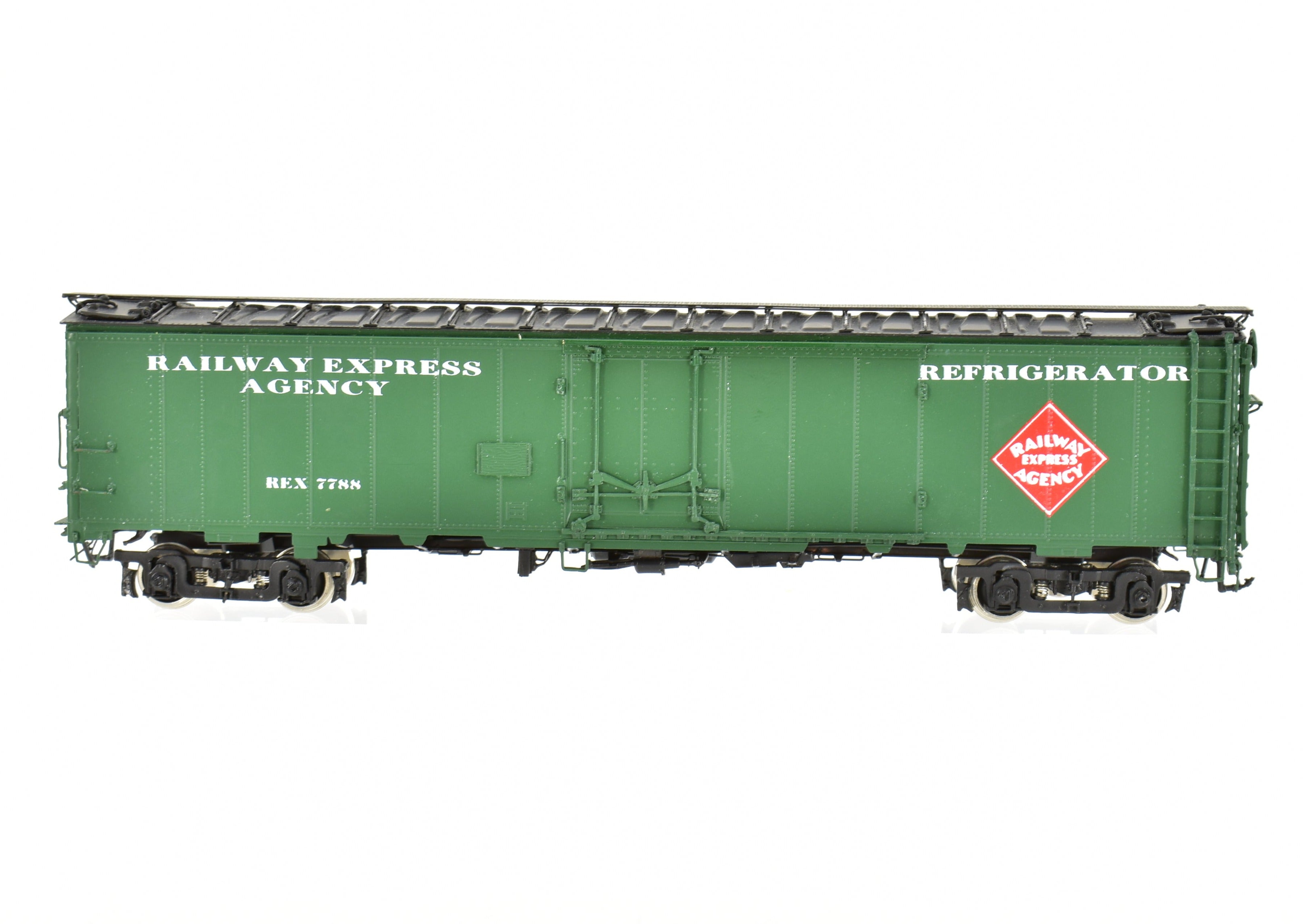 1993 HO Brass Challenger Imports 52' Steel Express Refrigerator Car