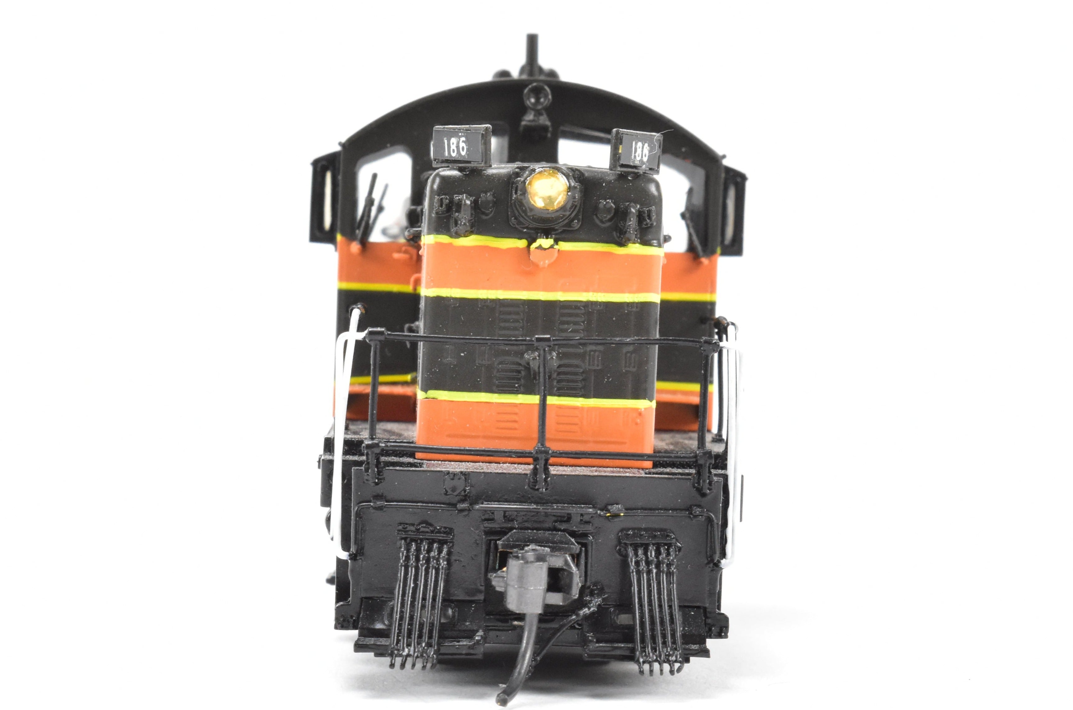 HO Scale Brass Model Train - Overland Models Inc. (OMI) Great Northern EMD NW - 5 Modernized Pro - Painted Locomotive No. 186