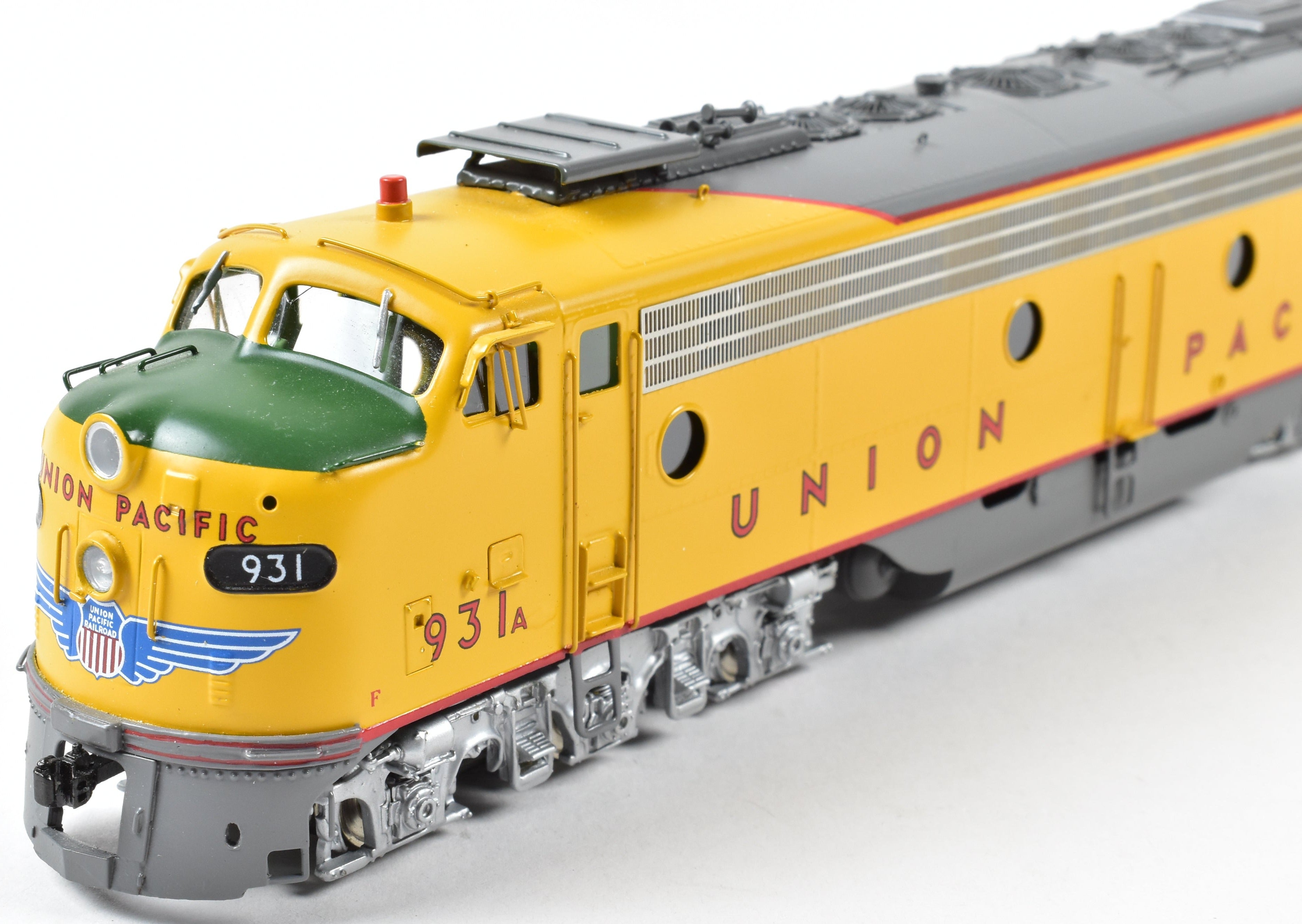 HO Scale Brass Union Pacific EMD E8 A/B Set Model Train - Challenger Imports Premium Collection