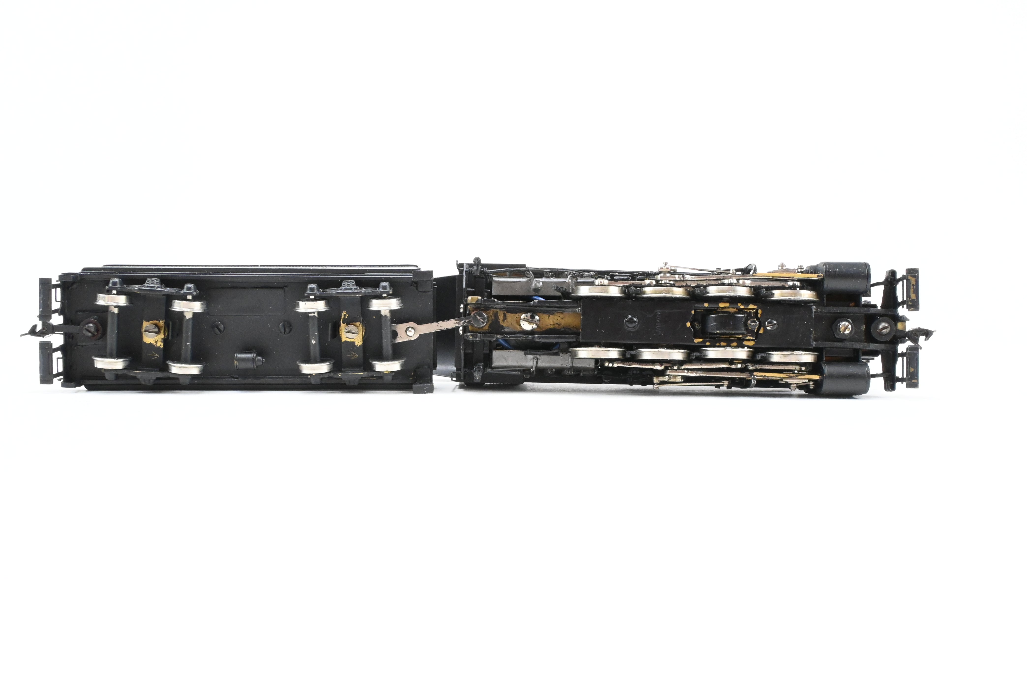 HO Scale Brass Model Train - Akane USRA United States Railway Administration 0-8-0 Switcher, New York Central Version (Class U3), Unlettered, with Clear Vision Tender