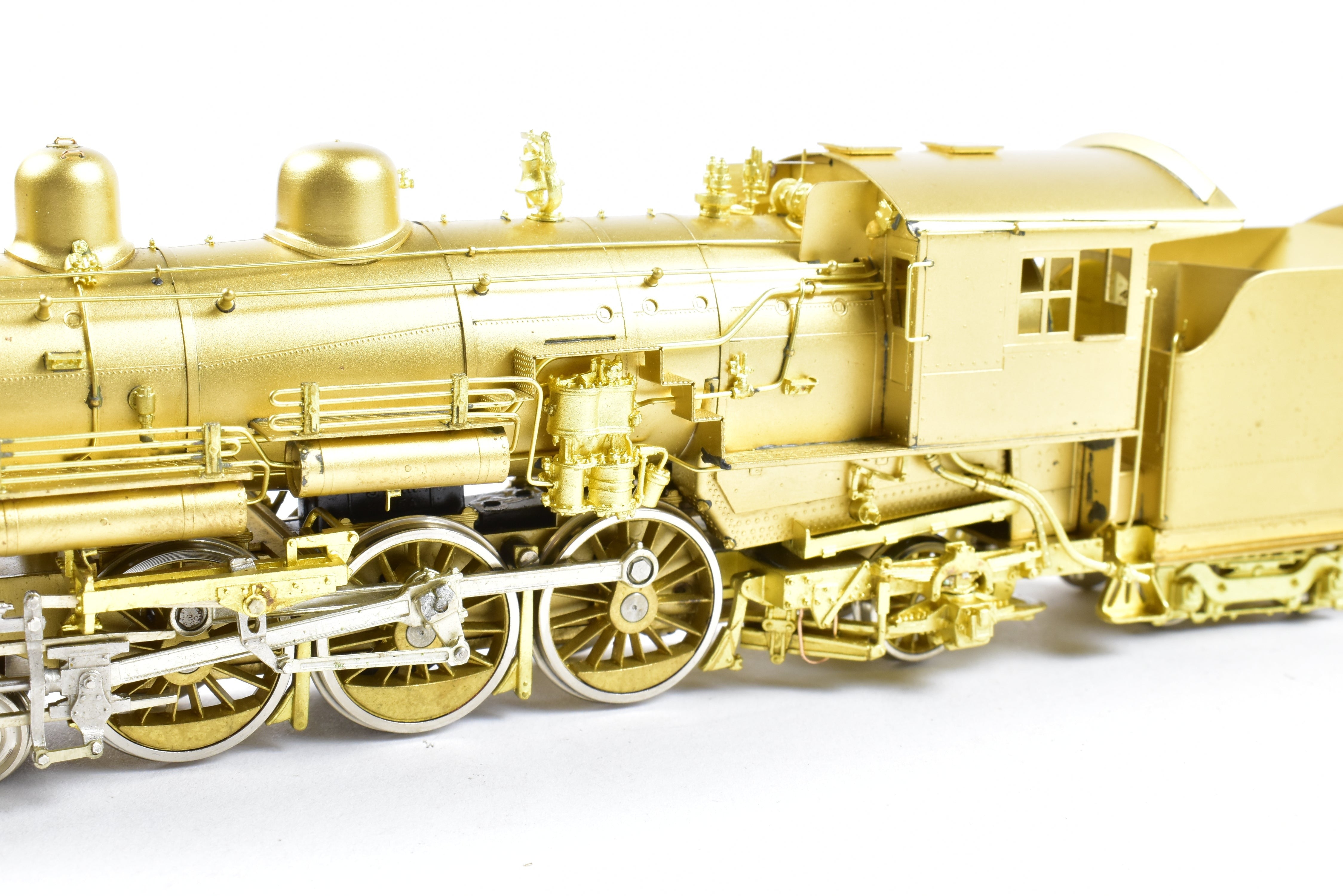 HO Scale Brass Model Train CON W&R Enterprises NP - Northern Pacific Q-4 4-6-2 Steam Locomotive