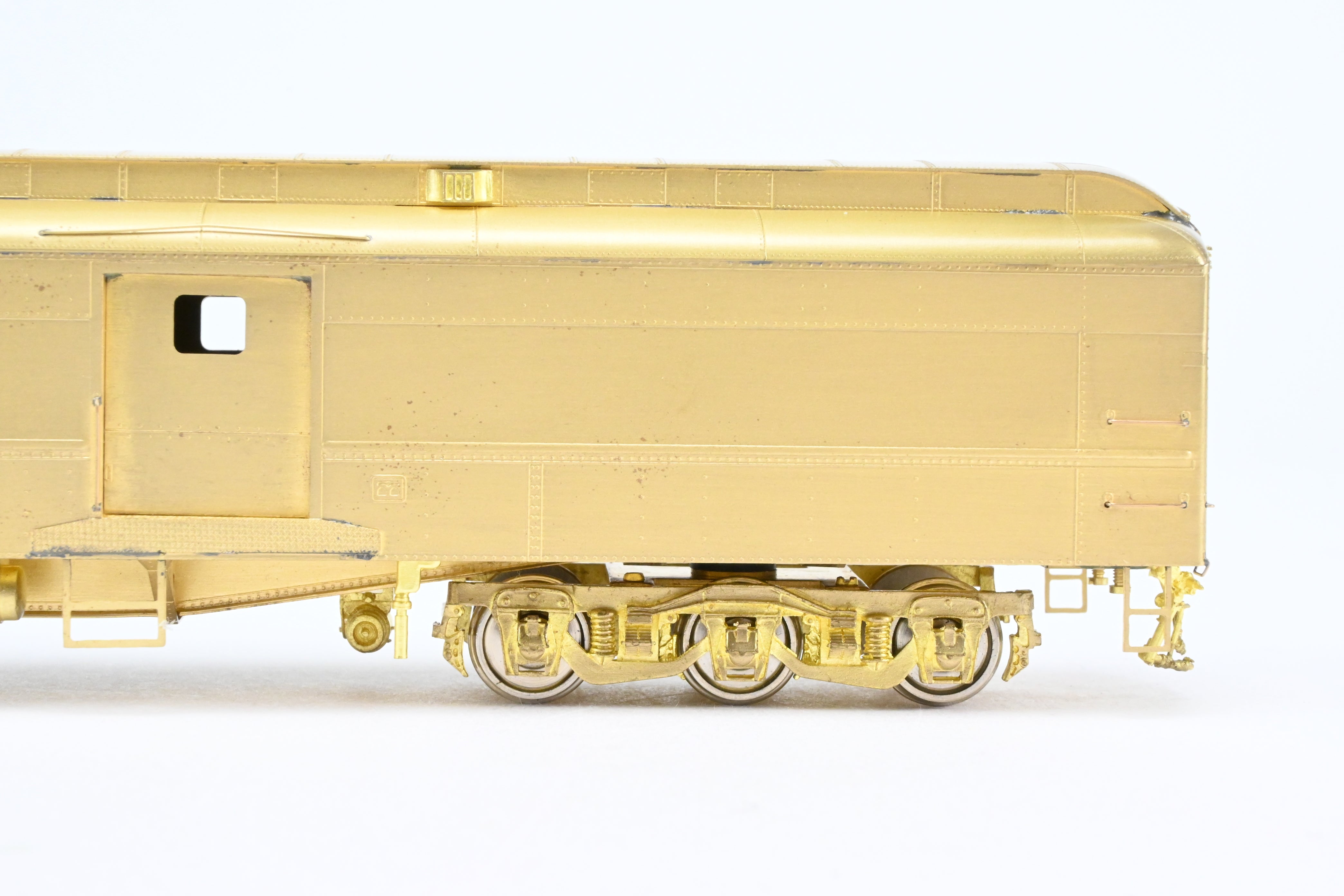 HO Scale Brass Cascade Models Great Northern Modernized Baggage Car with Round Ends and Steel Doors, Models #475 - 486