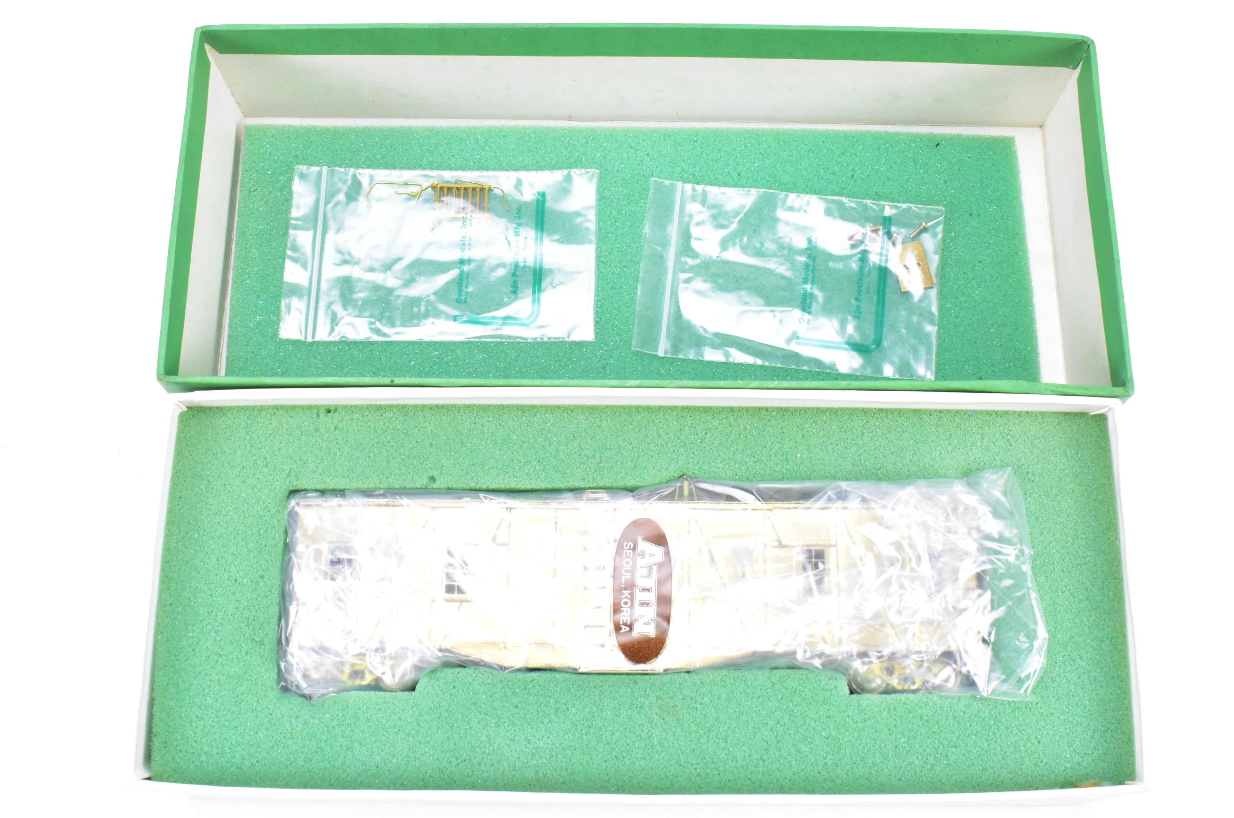 HO Scale Brass Model Bunk Car by Overland Models, Inc. for Union Pacific - Model #907309
