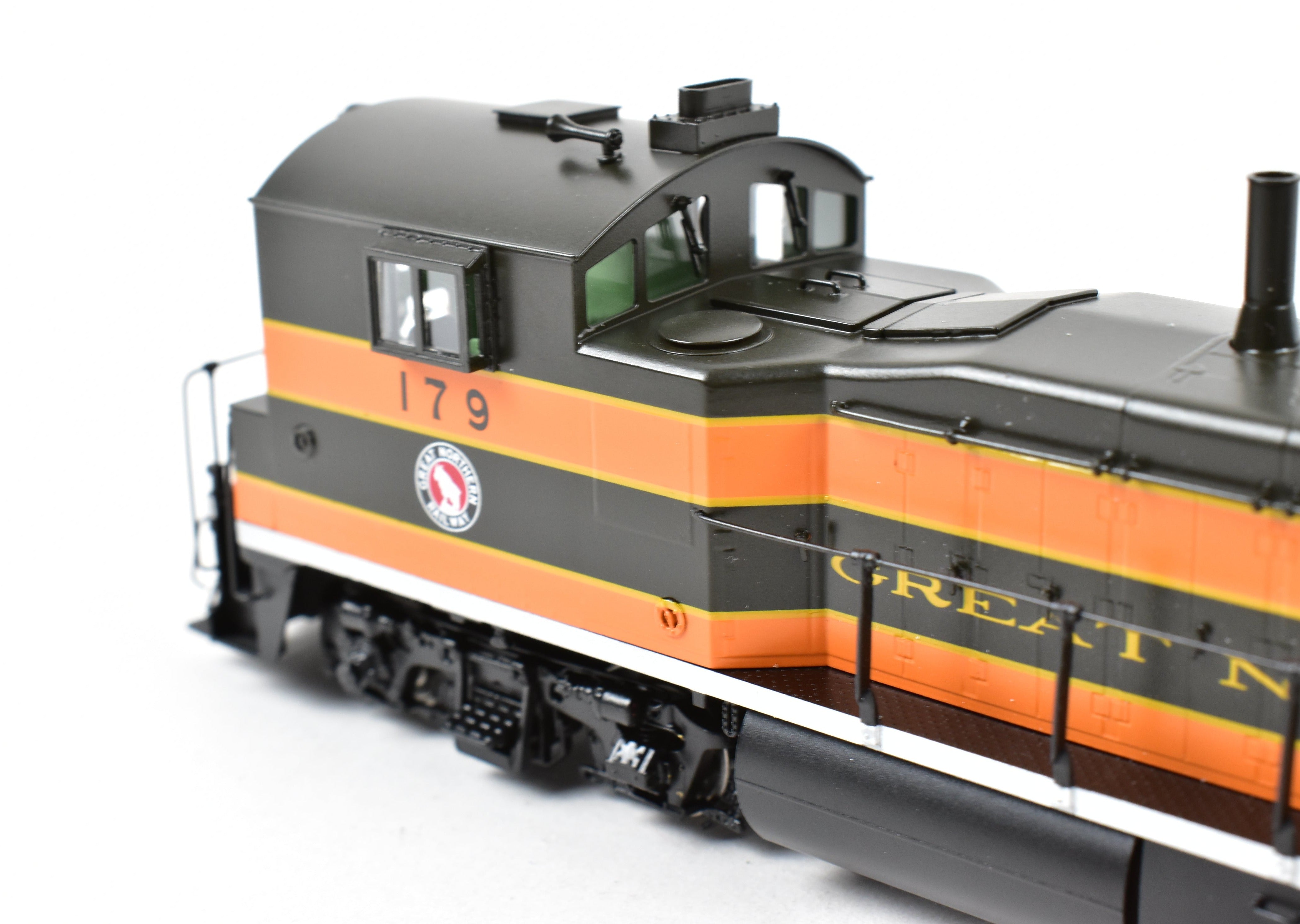 High - Quality HO Scale New Brass Division Point Great Northern EMD NW - 3 Locomotive Model No. 179 FP