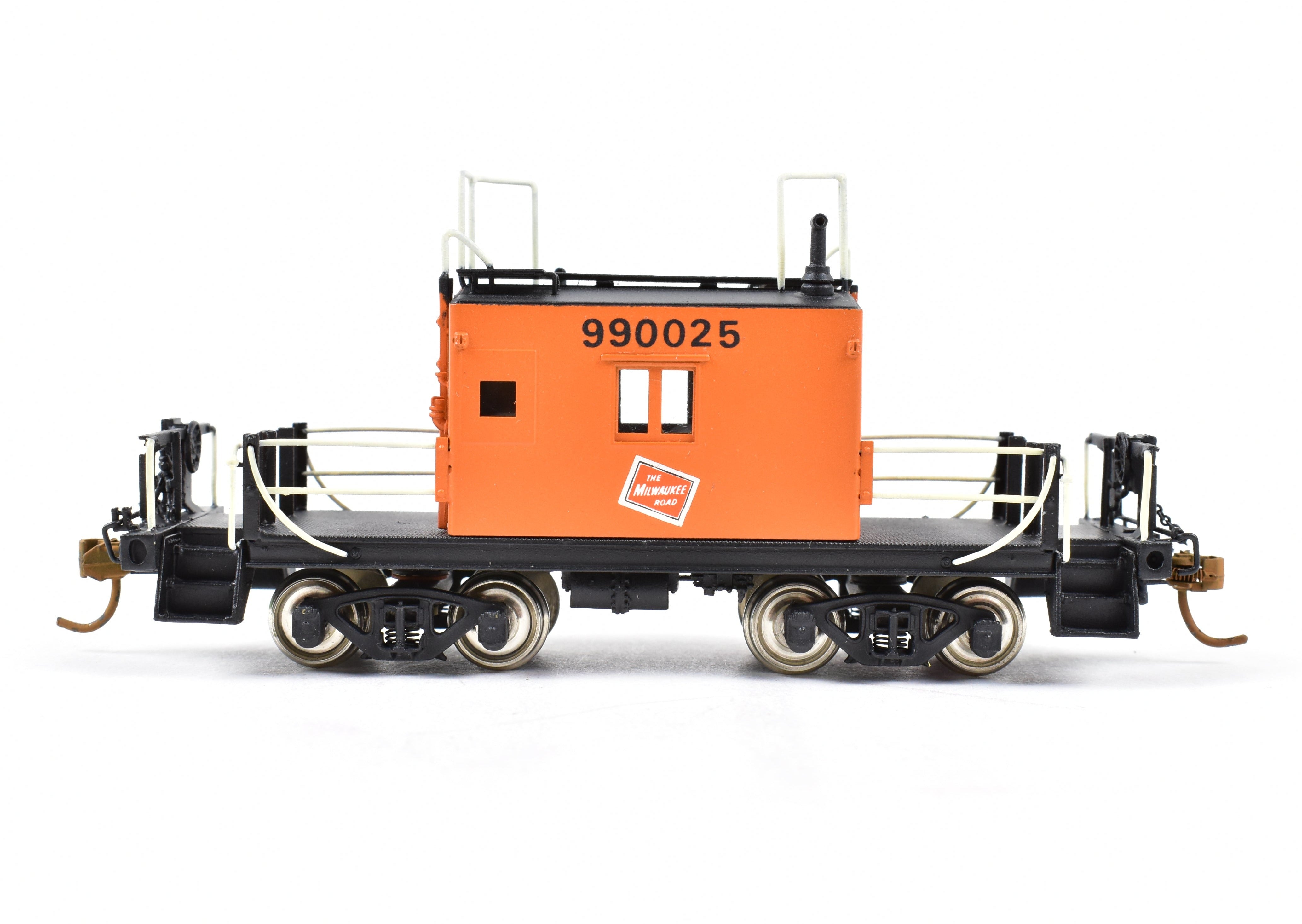 HO Scale Brass Pro - Painted MILW Milwaukee Road Terminal Caboose by OMI