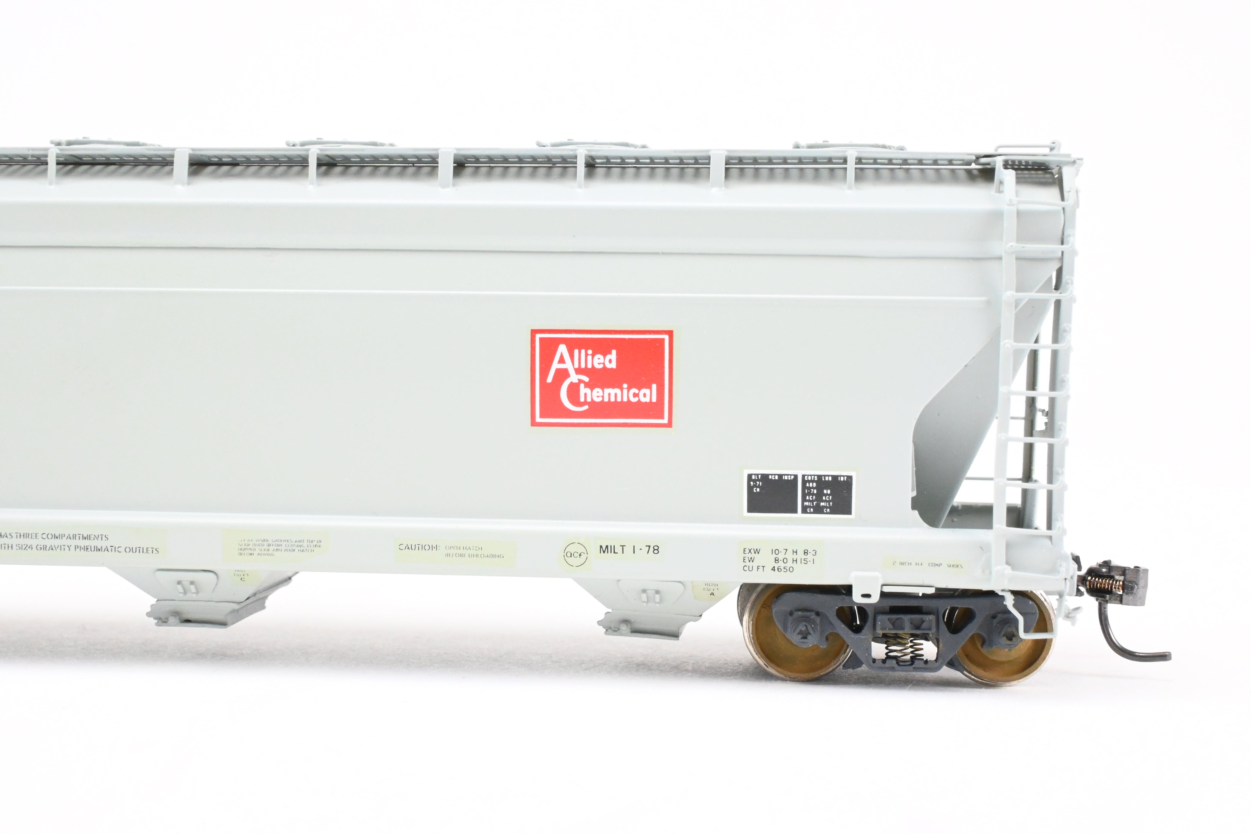 HO Scale Brass Model - Overland Models, Inc. Various Roads ACF 3 - Bay Counterflow 4650 Cubic Feet Covered Hopper Railway Model with 6 Round Hatches for CP Allied Chemical #944502
