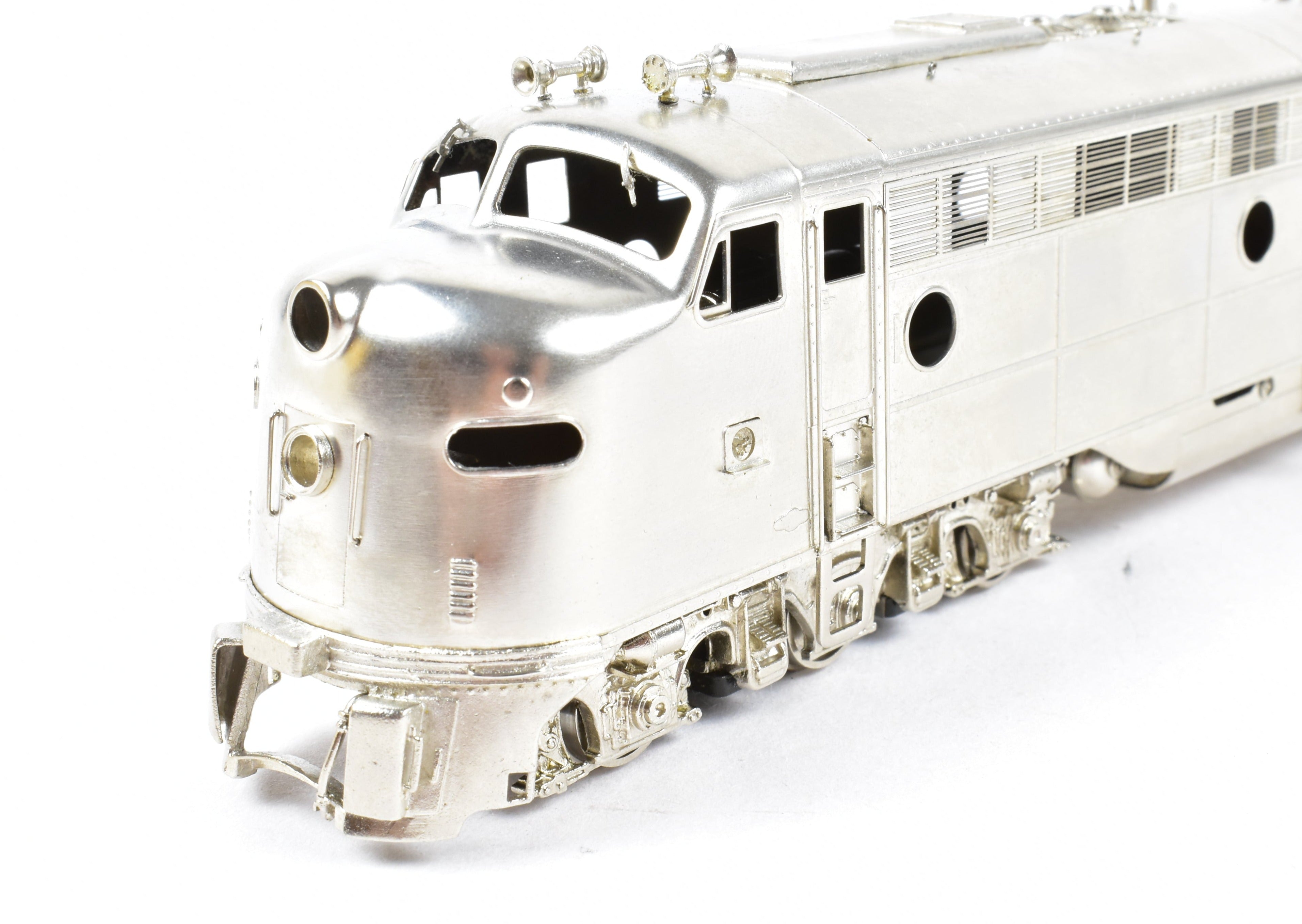 HO Scale Brass Oriental Limited CB&Q - Burlington Route EMD E8A 2250 HP Factory Plated Model