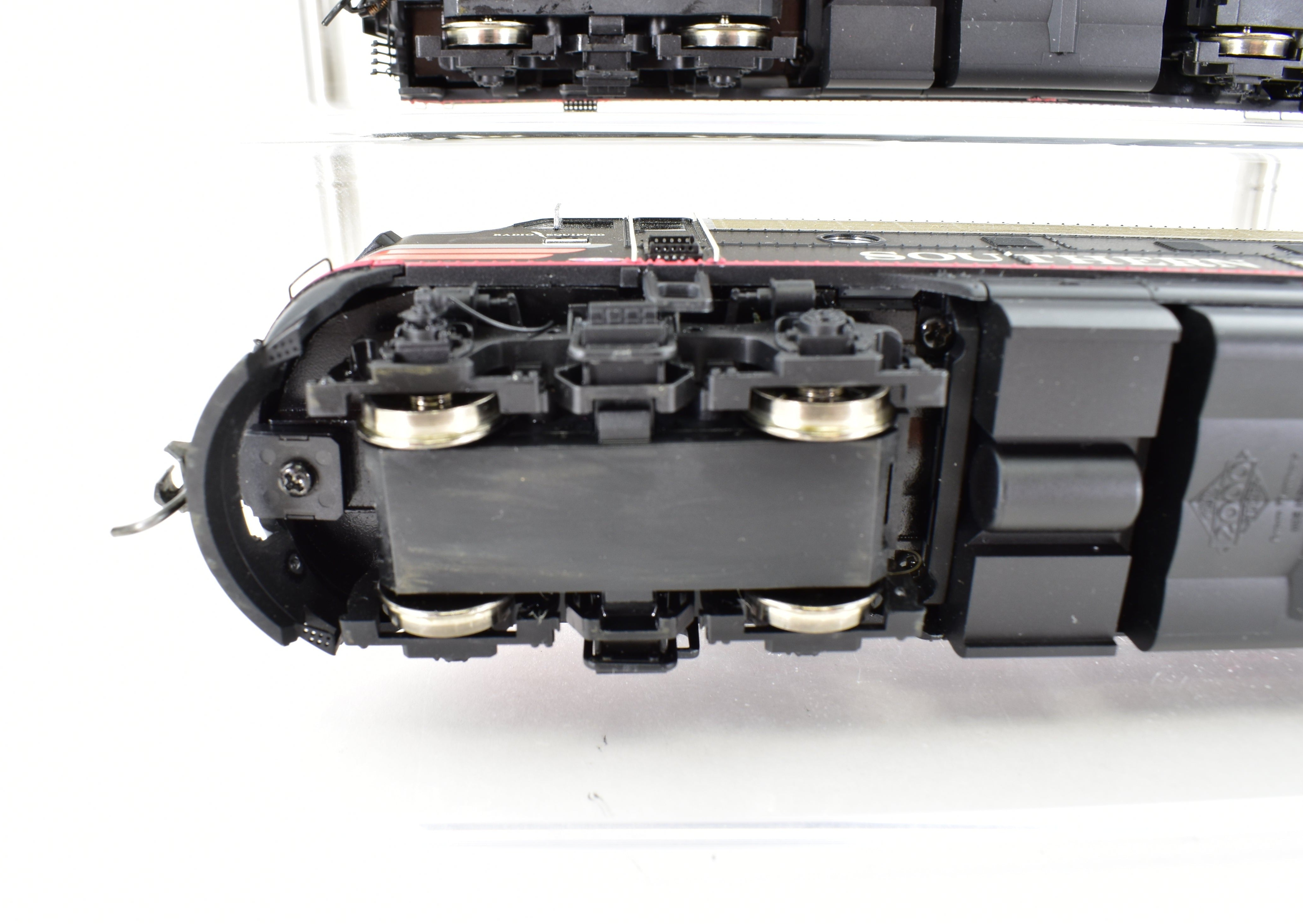 HO Life-Like Proto 2000 Southern Pacific 4-Unit EMD F7 Set with DCC & Sound