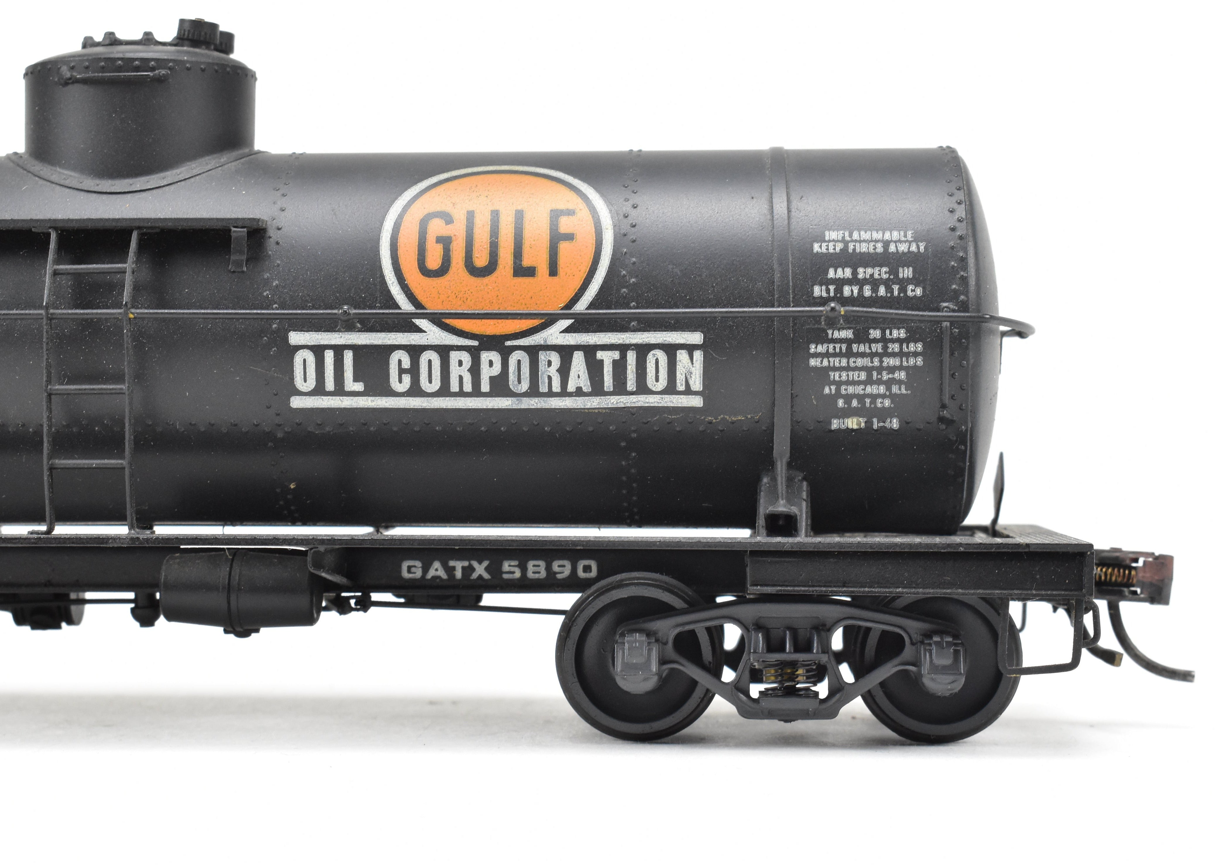 O Scale Model Train - Brass U.S. Hobbies GATX General American 8,000 Gallon Single - Dome Tank Car for Canadian Pacific (CP), Custom - Painted Gulf Oil Corporation Style (GATX 5890), Without Original Box