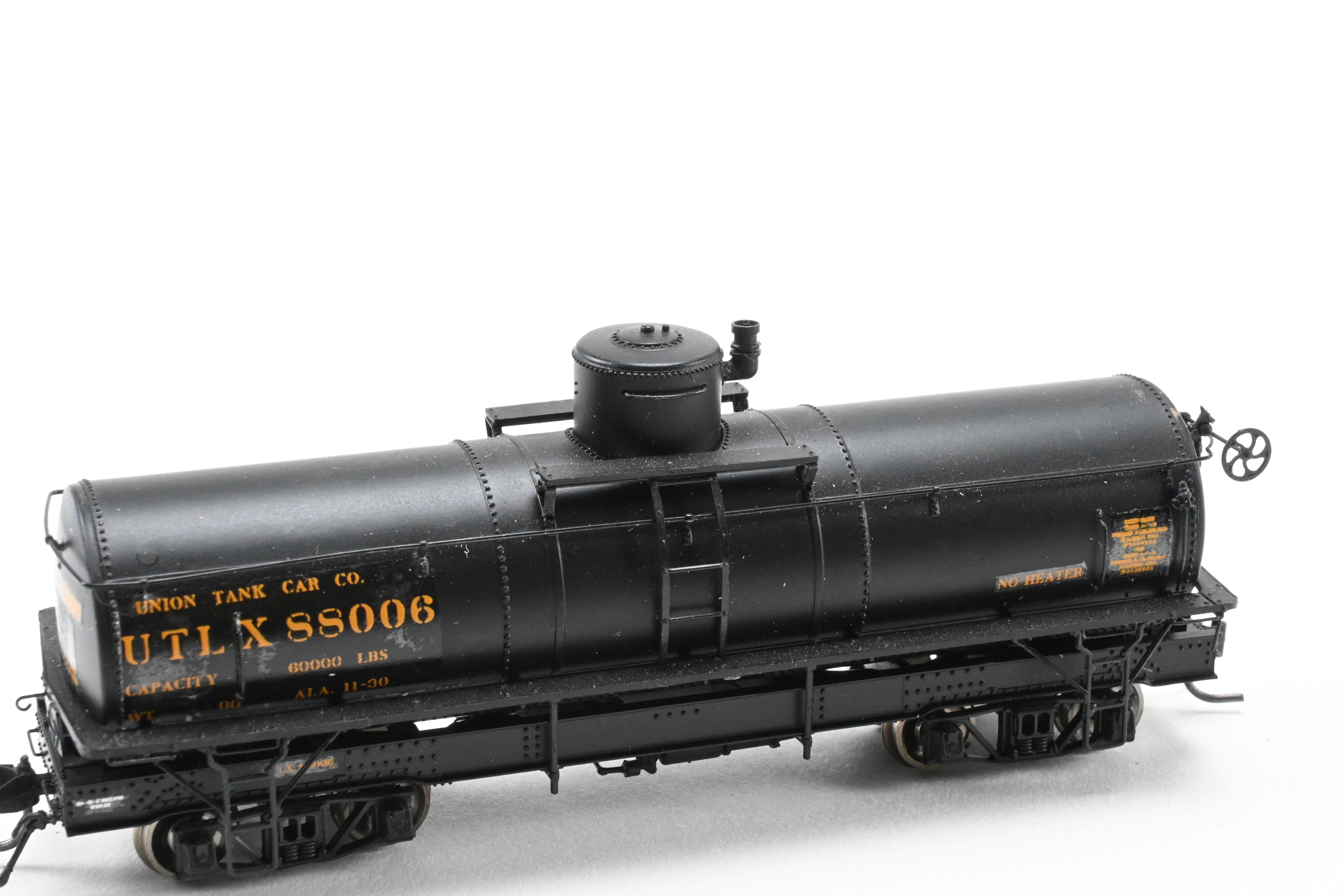 HOn3 Scale Union Tank Lines Narrow Frame Tank Car Model by Blackstone Models - Custom Lettered UTLX No. 88006 with Damaged Parts