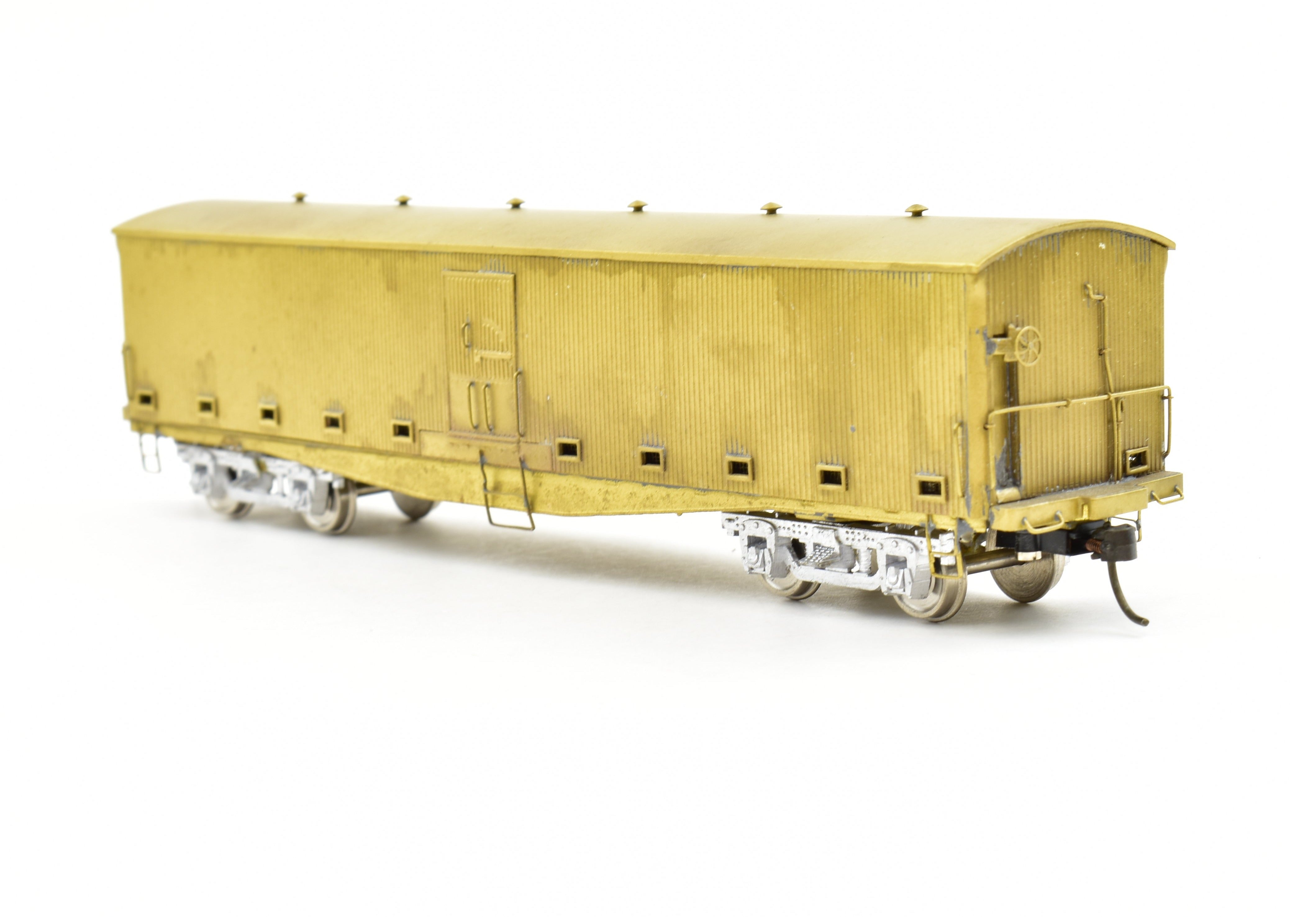 HO Scale Brass Alco Models New York Central (NYC) Milk Reefer Model with Cast Metal Trucks for Model Train Enthusiasts