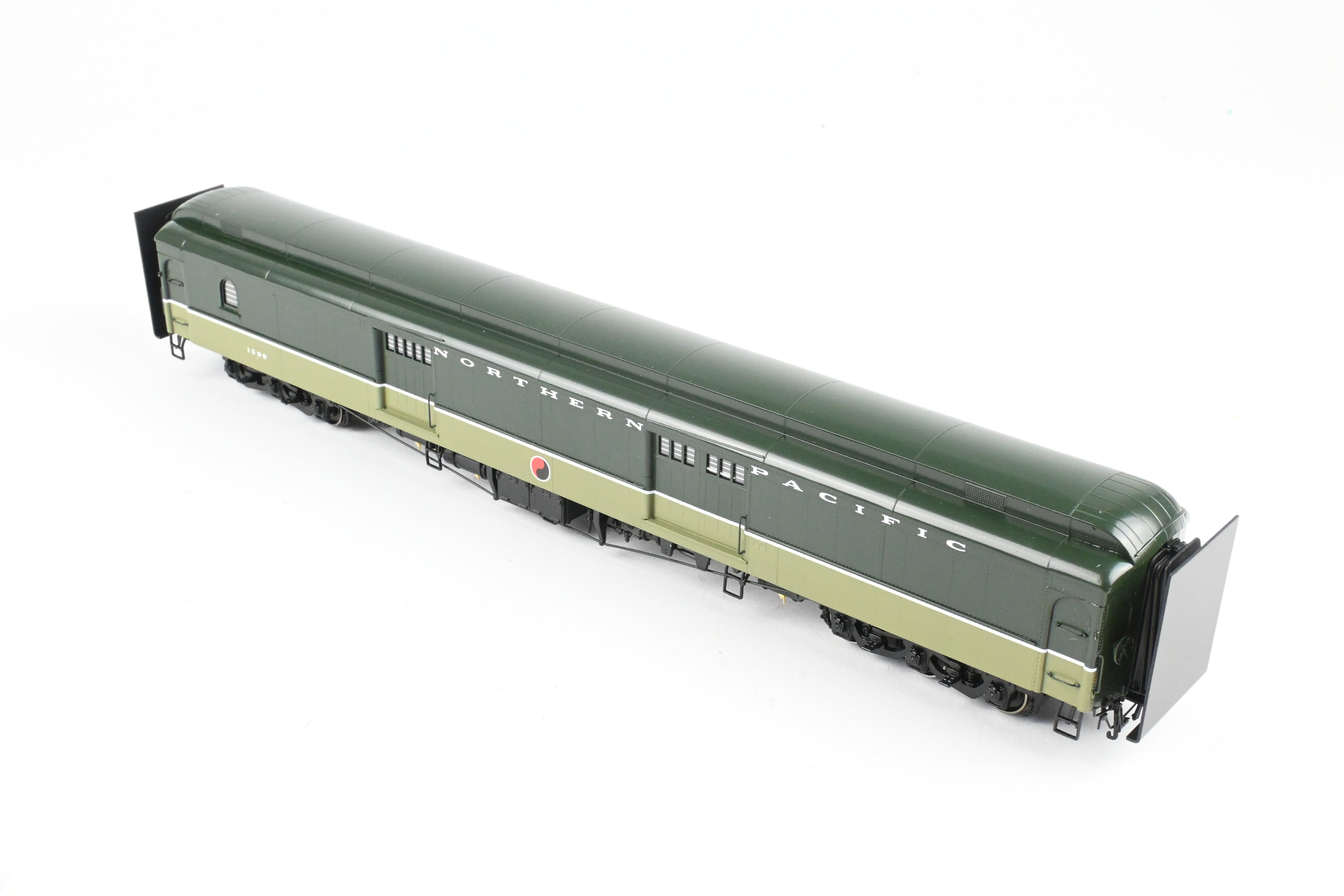 HO Brass W&R Enterprises NP - Northern Pacific Factory - Painted Loewy Truss Rod Baggage Car No. 1599