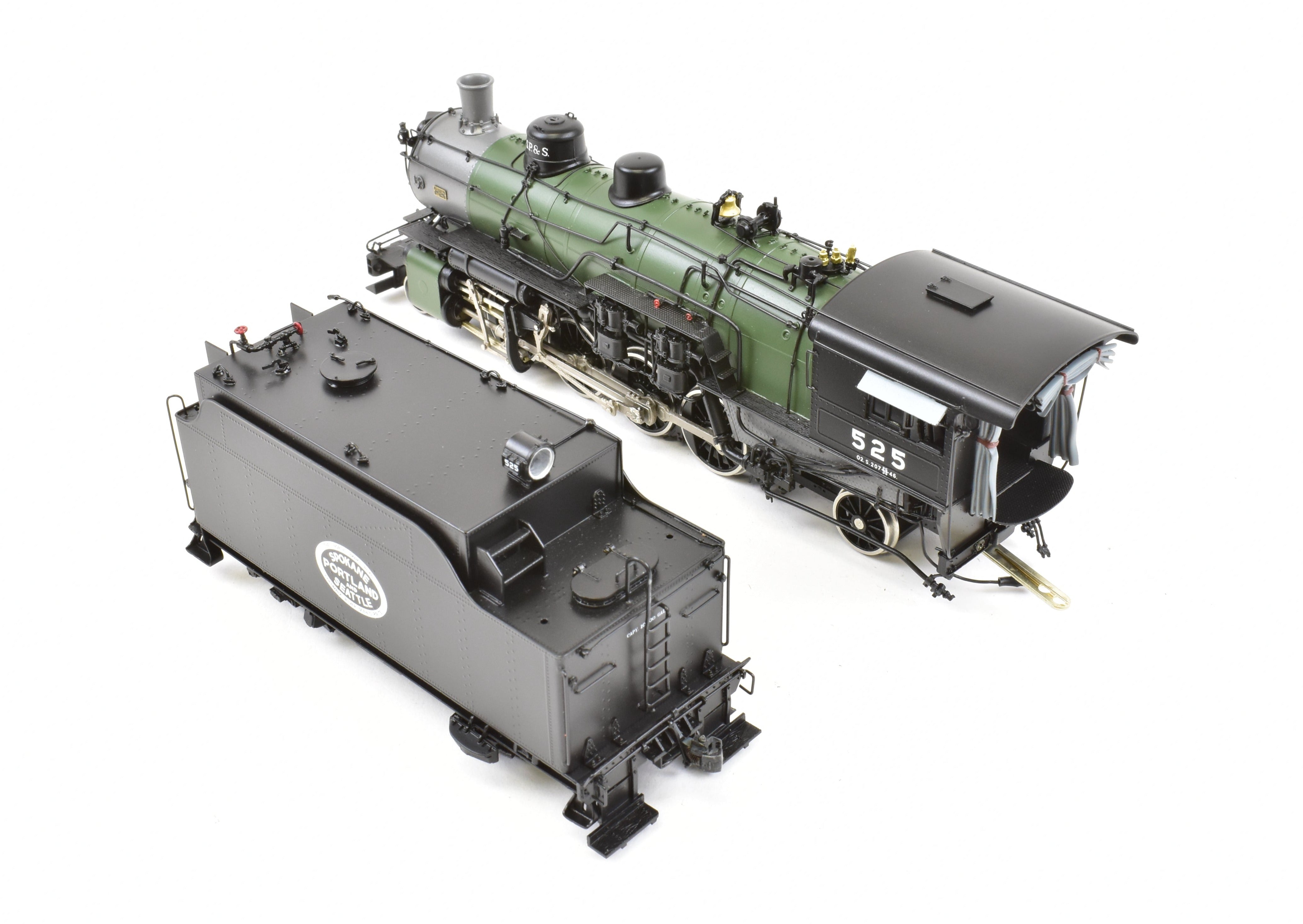HO Scale Brass Model Train - W&R Enterprises SP&S - Spokane, Portland & Seattle Railway Class O - 2 2 - 8 - 2 FP Glacier Scheme Locomotive No. 525
