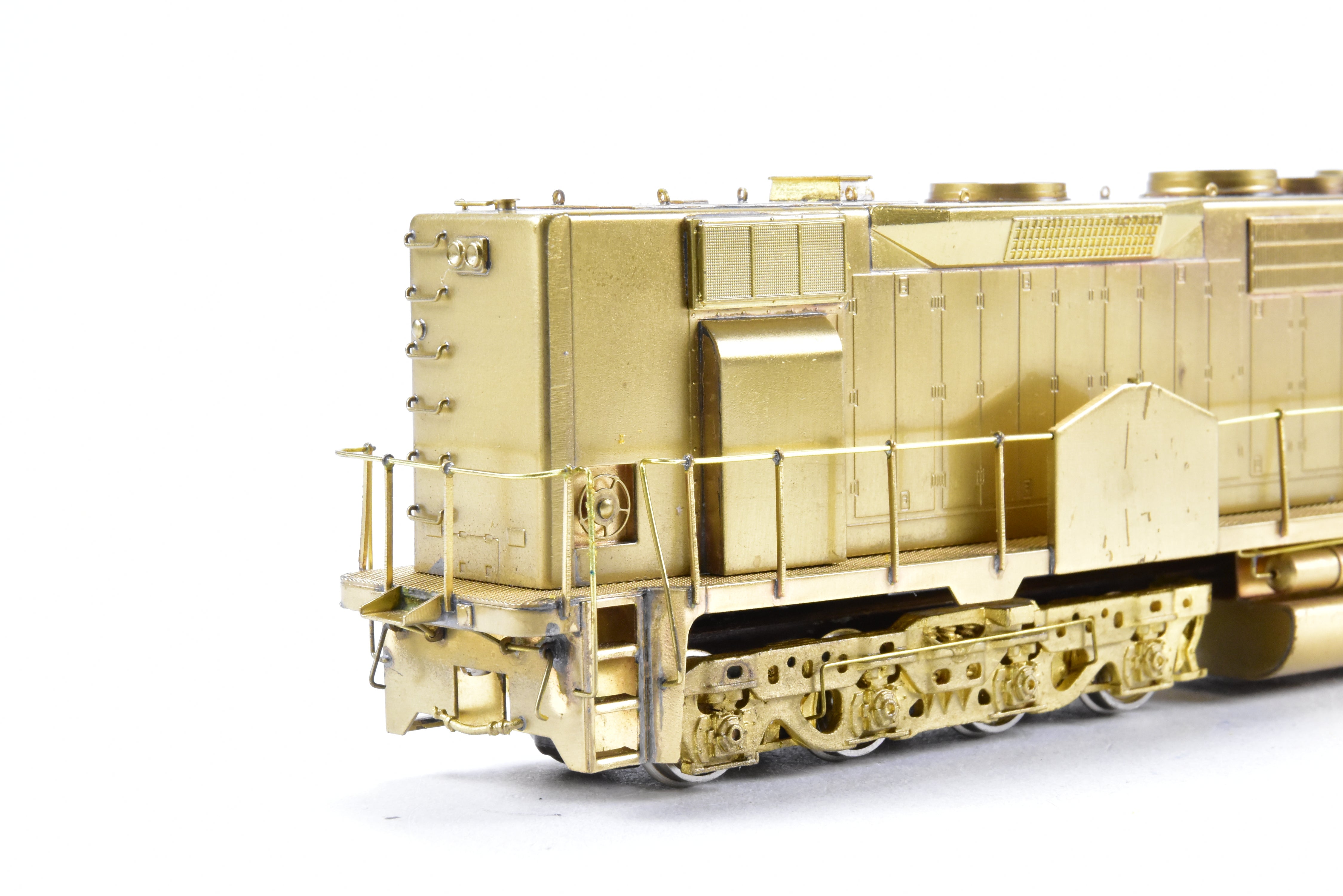 HO Scale Brass ALCO Model Union Pacific (UP) or Southern Pacific (SP) EMD DD - 35B Powered Booster Unit Model Train