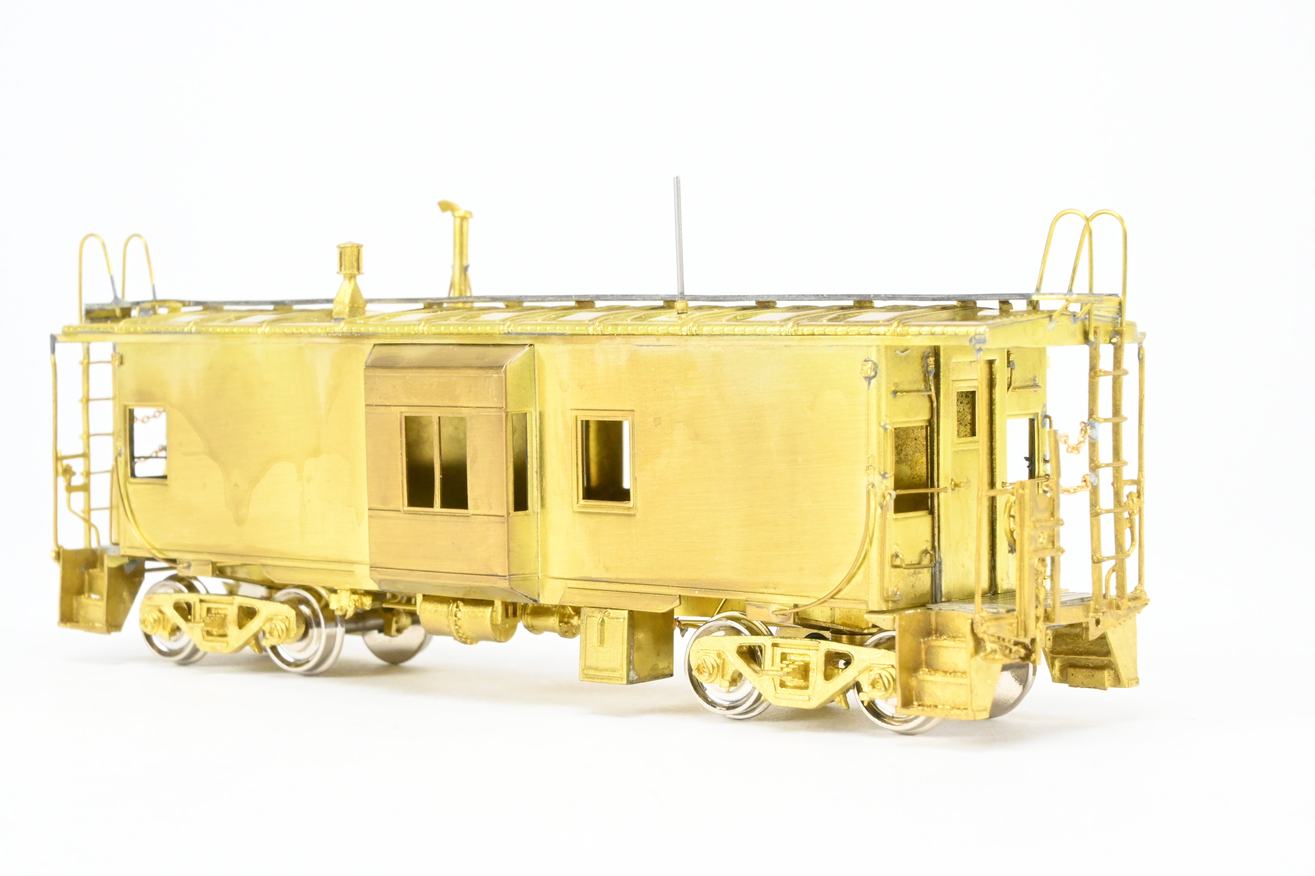 HO Brass OMI WP Western Pacific Early Version Bay Window Caboose #426 - 460 with Roof Walk