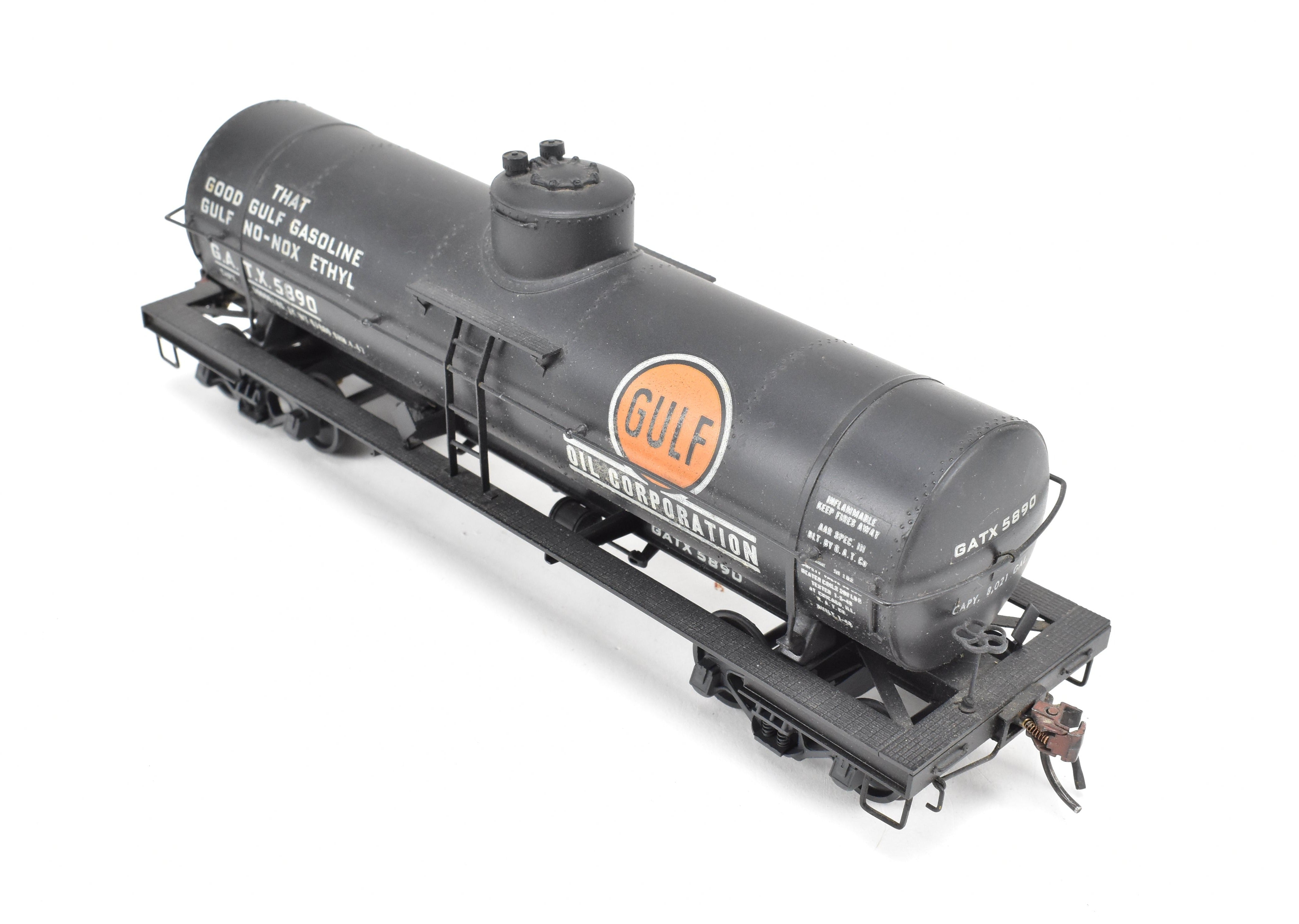 O Scale Model Train - Brass U.S. Hobbies GATX General American 8,000 Gallon Single - Dome Tank Car for Canadian Pacific (CP), Custom - Painted Gulf Oil Corporation Style (GATX 5890), Without Original Box