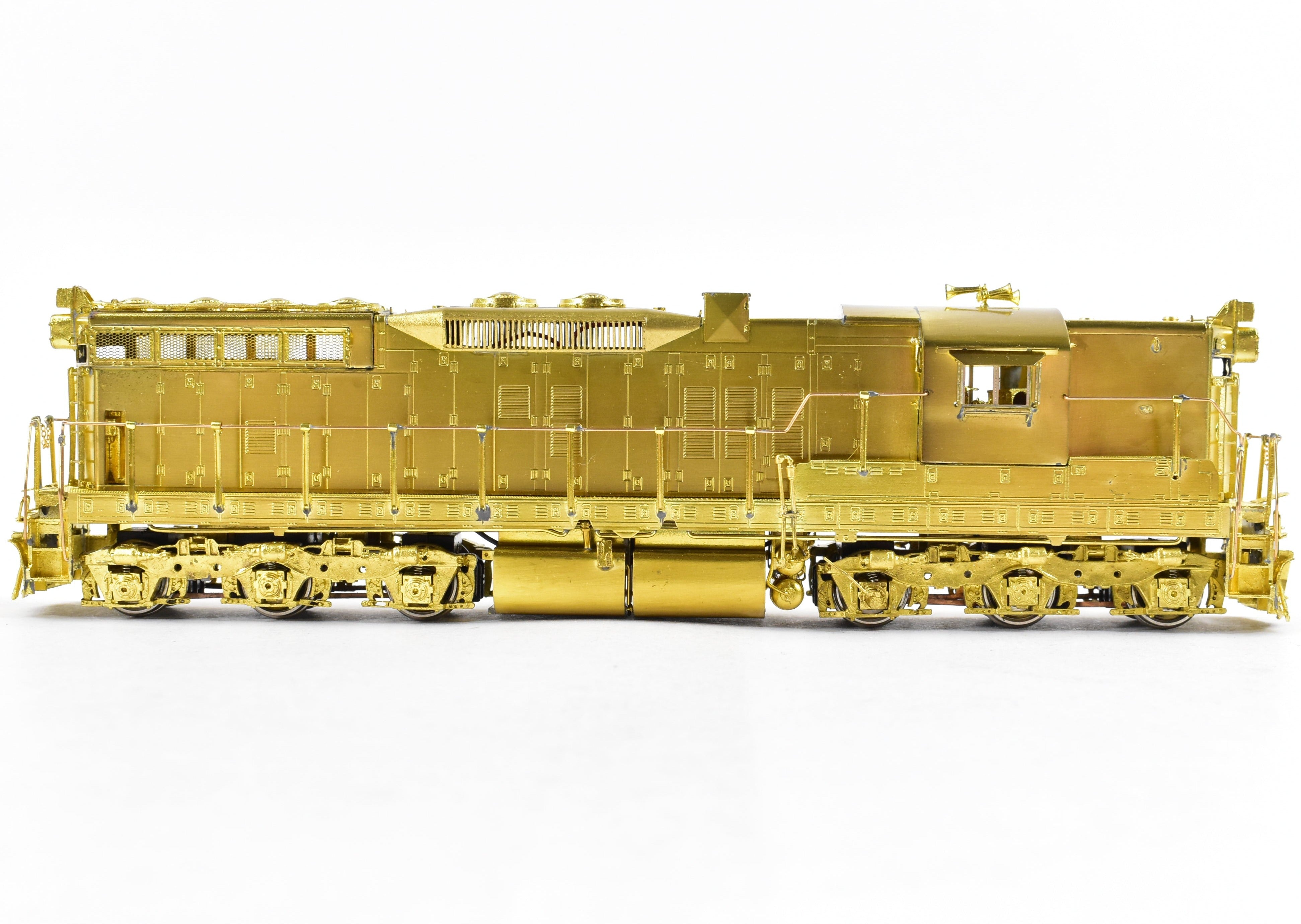 HO Scale Brass Model Train - Overland Models Inc. (OMI) Southern Pacific (SP) EMD SD9E Locomotives with Road Numbers 4300 - 4400