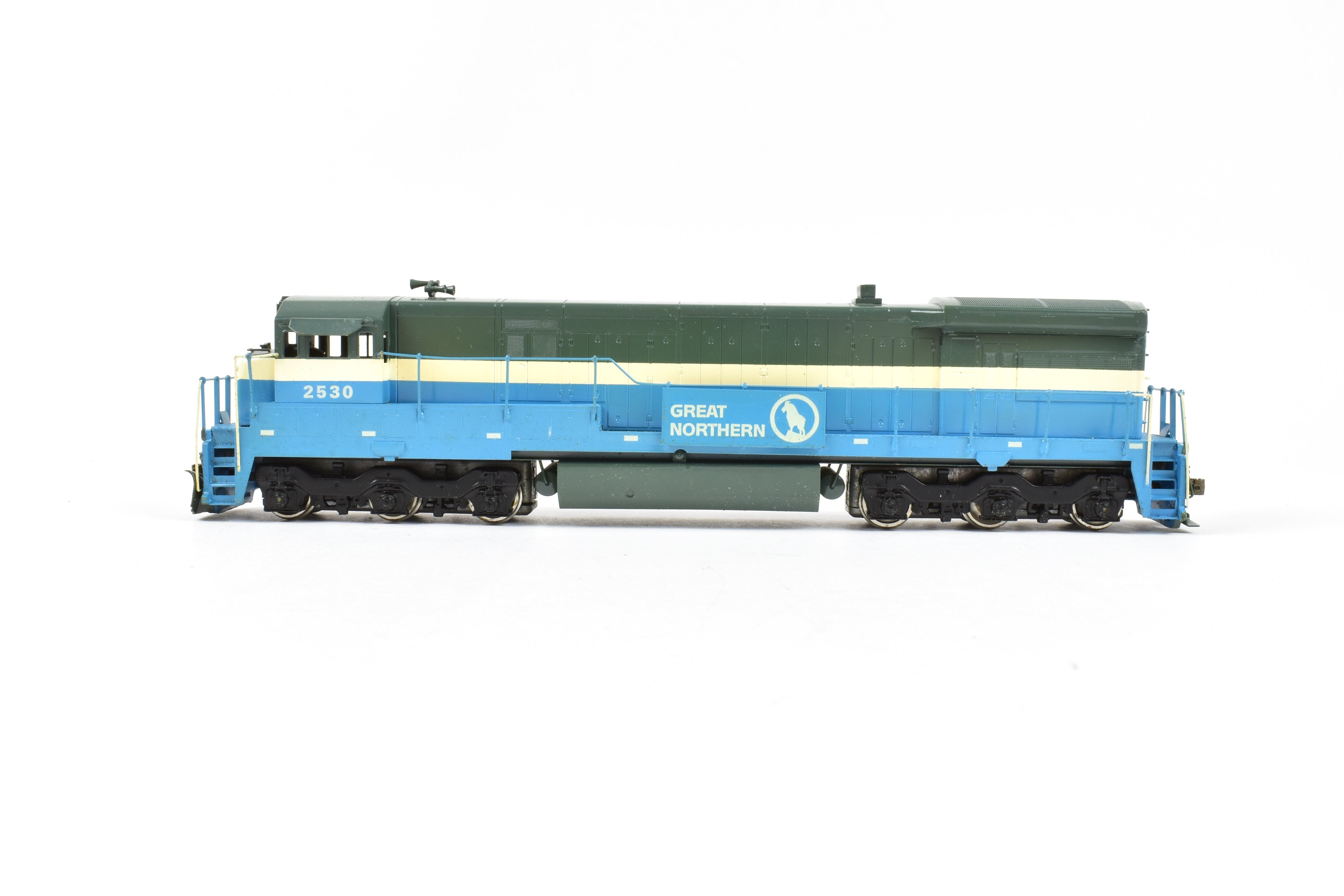 HO Scale Brass ALCO Model - Great Northern General Electric U - 33C Diesel Locomotive with Custom Painting
