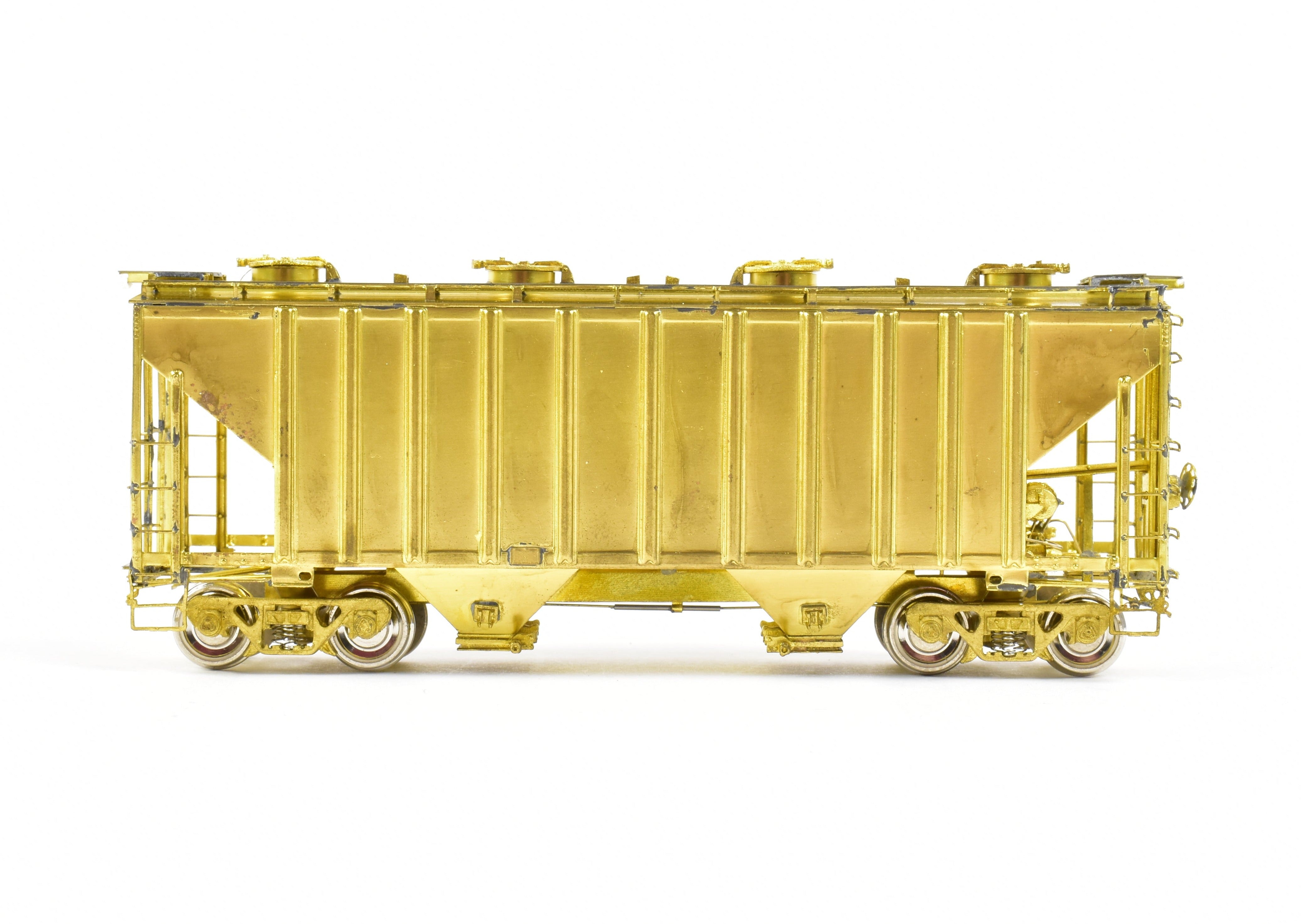 HO Scale Brass OMI (Overland Models, Inc.) ATSF - Santa Fe PS 2 - Bay Covered Hopper Model Train Car