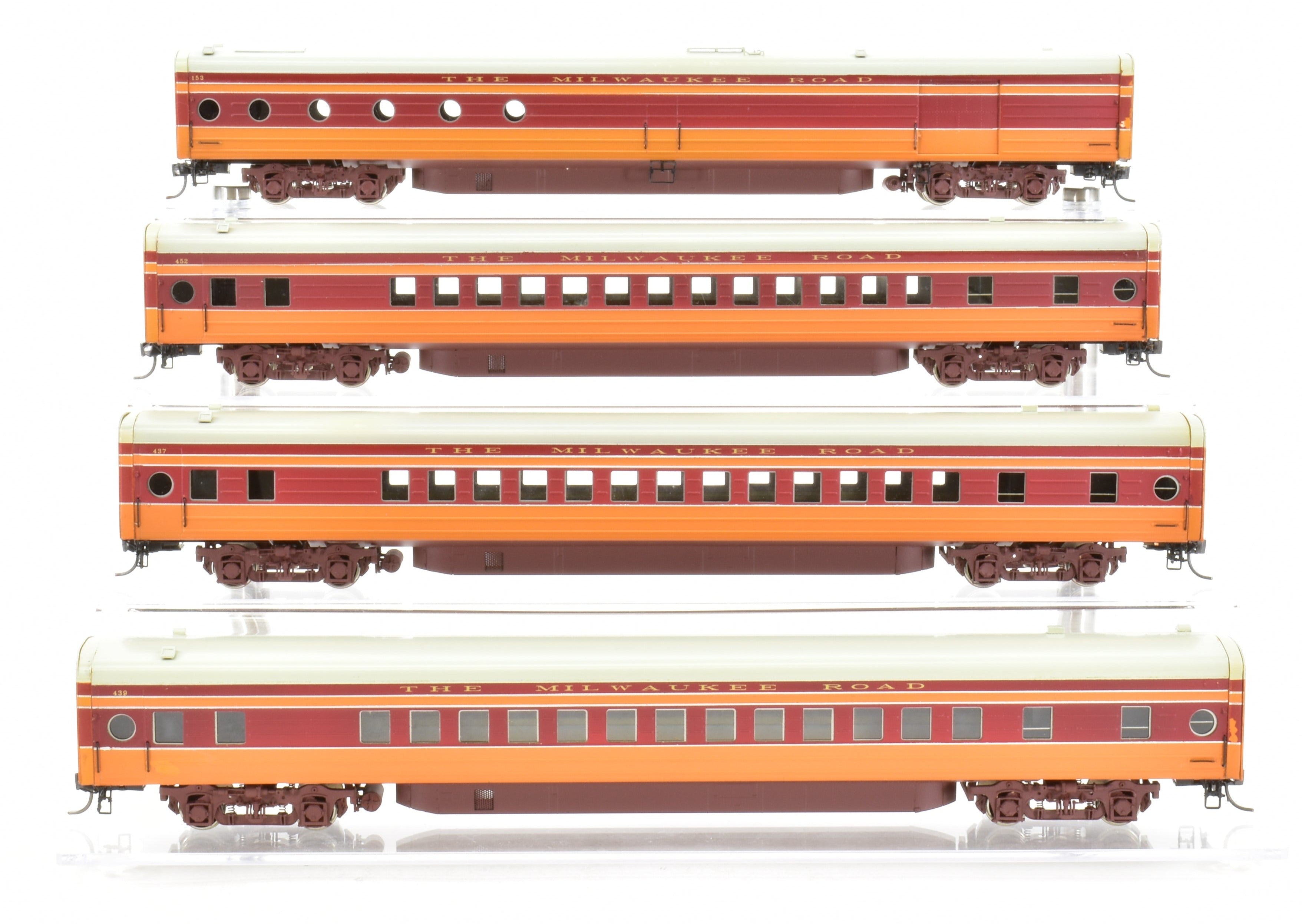 HO Scale Brass Model Train Set - Precision Scale Co. Milwaukee Road 1939 Hiawatha 9 - Car Factory - Painted Set