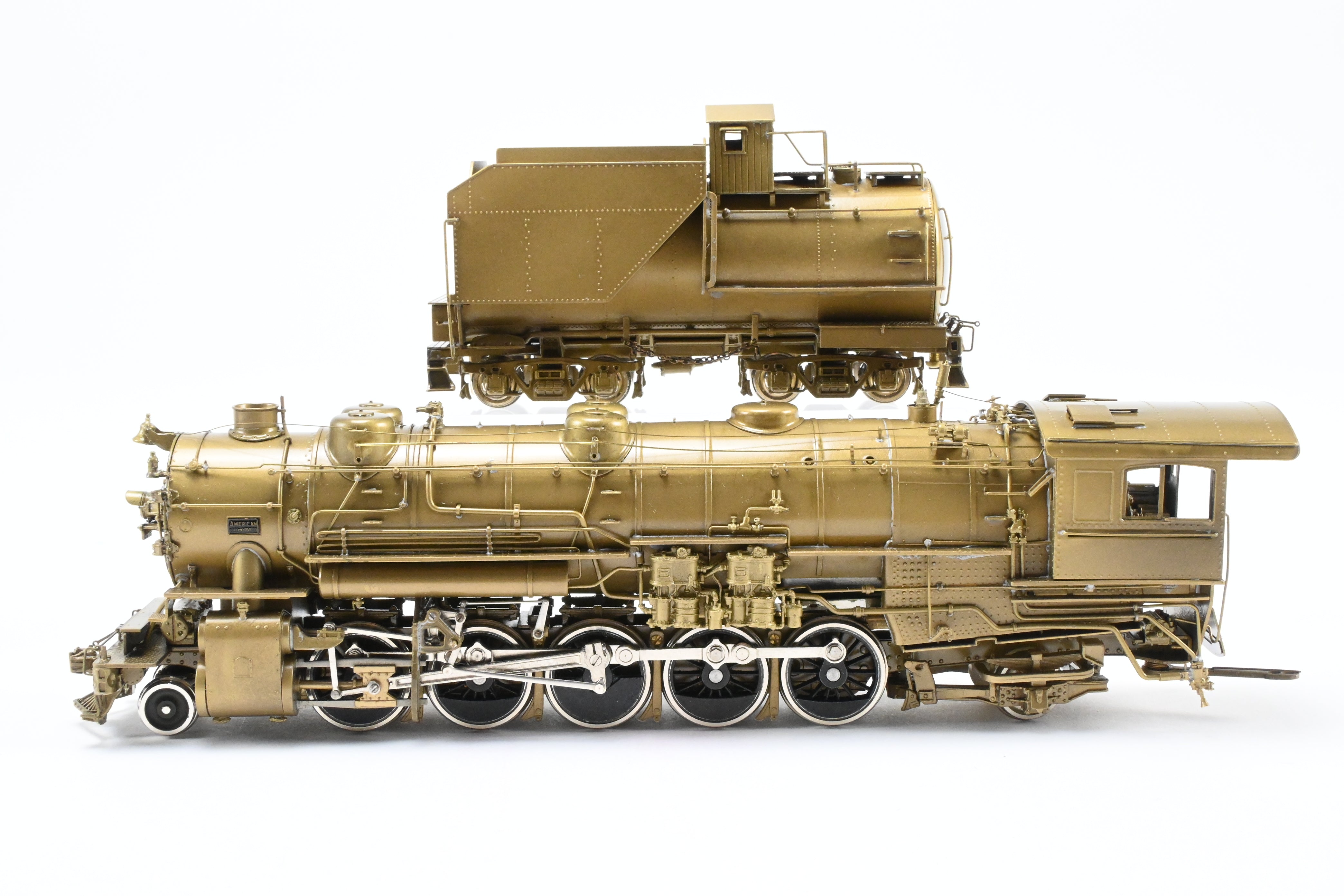 HO Scale Brass Pacific Fast Mail (PFM) Model Train - United D&RGW - Denver & Rio Grande Western 2-10-2 Early Version F-81 Crown Model with High - Detail Features