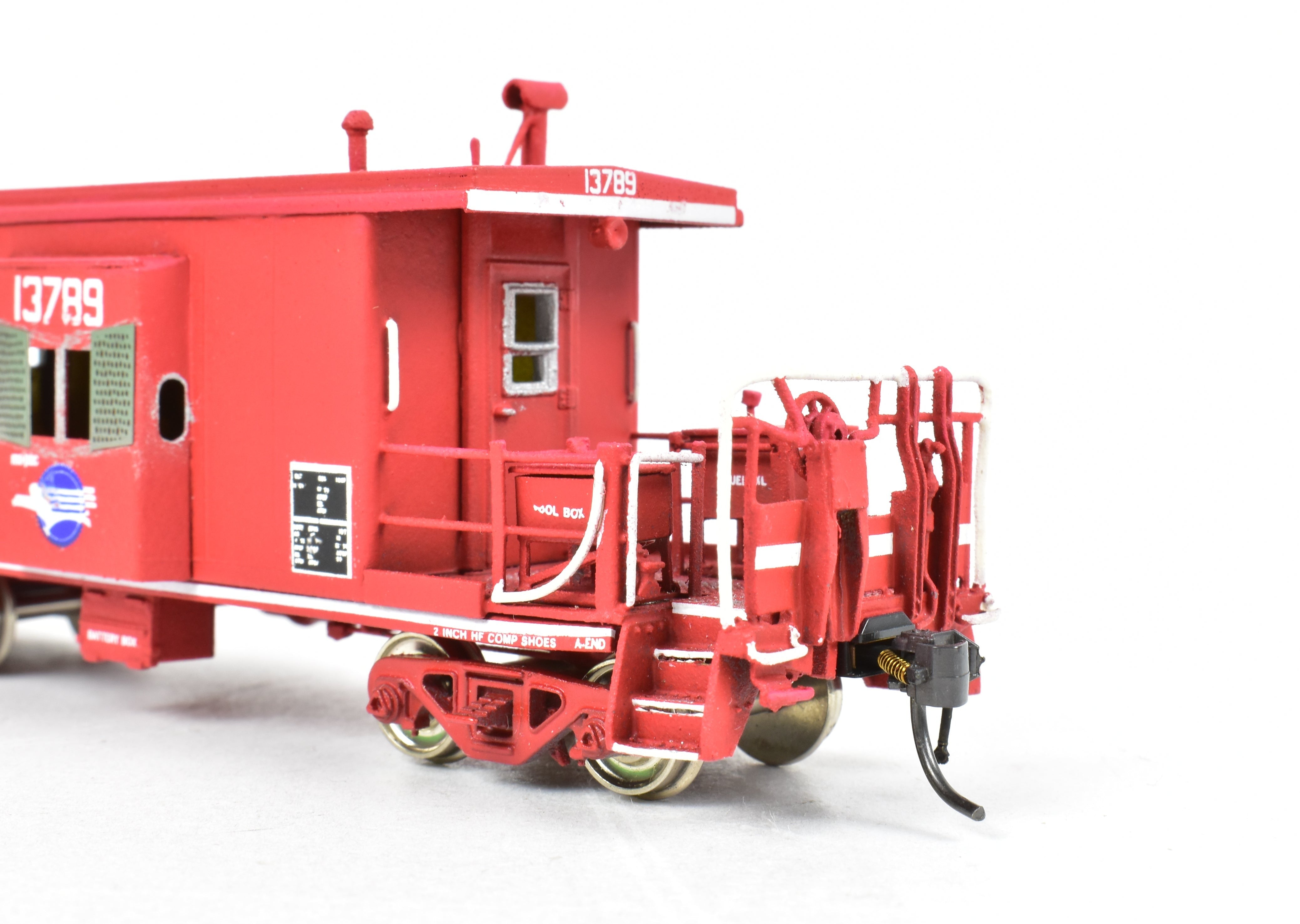 OMI HO Brass Missouri Pacific Bay Window Caboose with Small Side Windows, Custom Painted