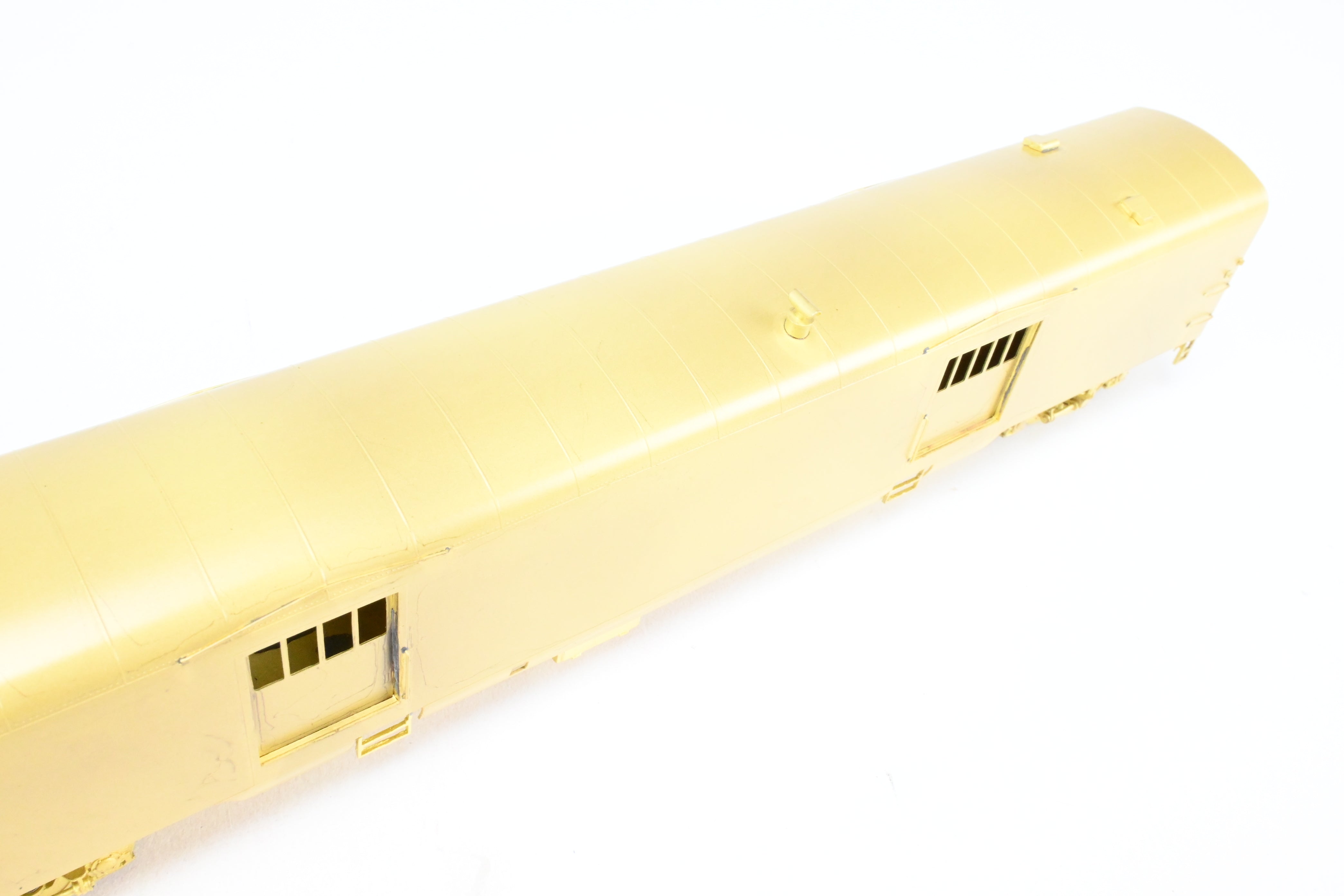HO Scale Brass A. W. Enterprises Great Northern Streamlined Baggage Car Models #268 - 269 (End Door Version) for Model Trains