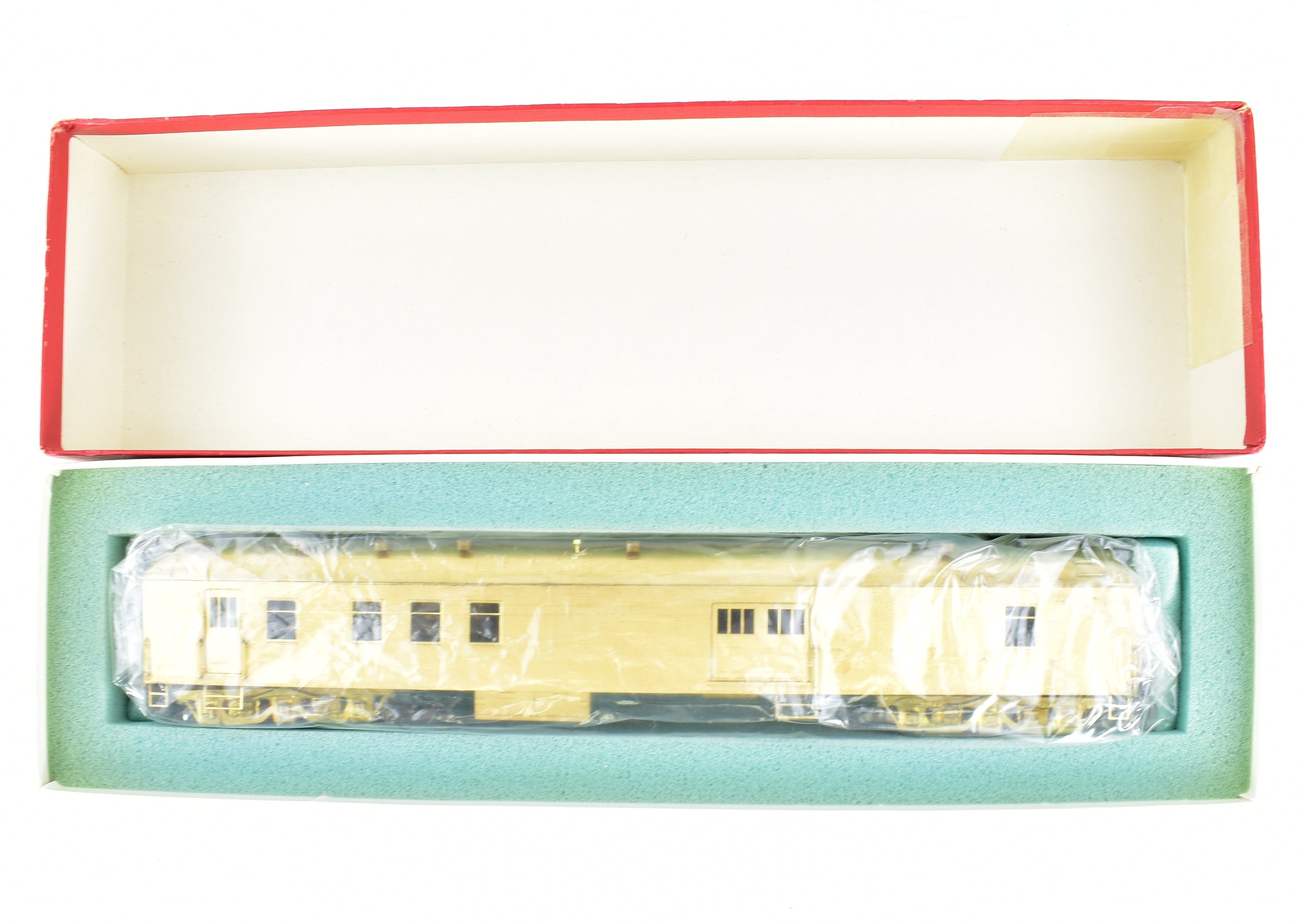 HO Scale Brass Model Train - Southern Pacific Harriman 72' Baggage Postal Storage Car by S. Soho & Co.