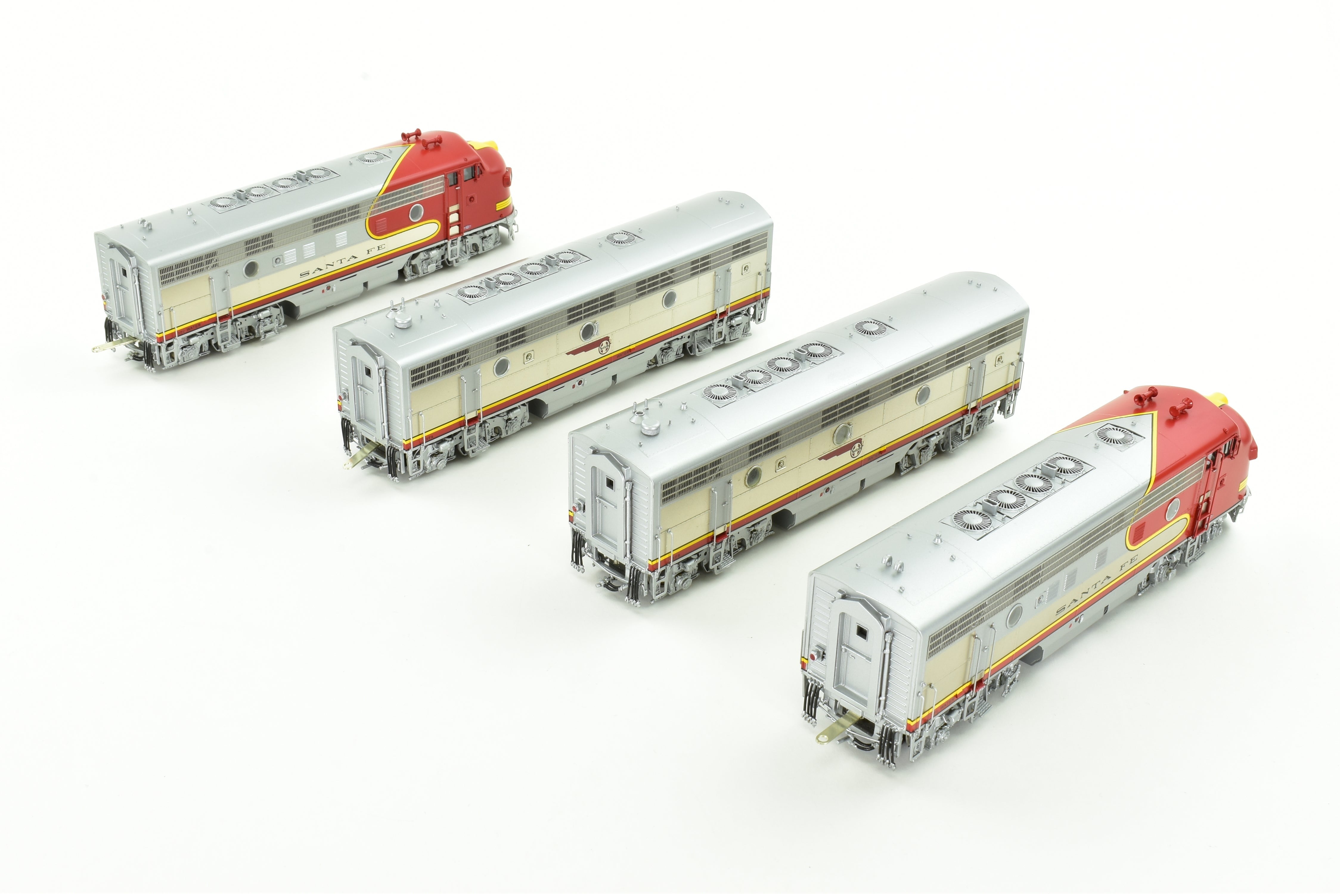High - Quality HO Scale Brass Diesel Locomotive CON CIL - Challenger Imports ATSF Santa Fe Passenger Service EMD F7 A/B/B/A Set with Factory Painting and Plating