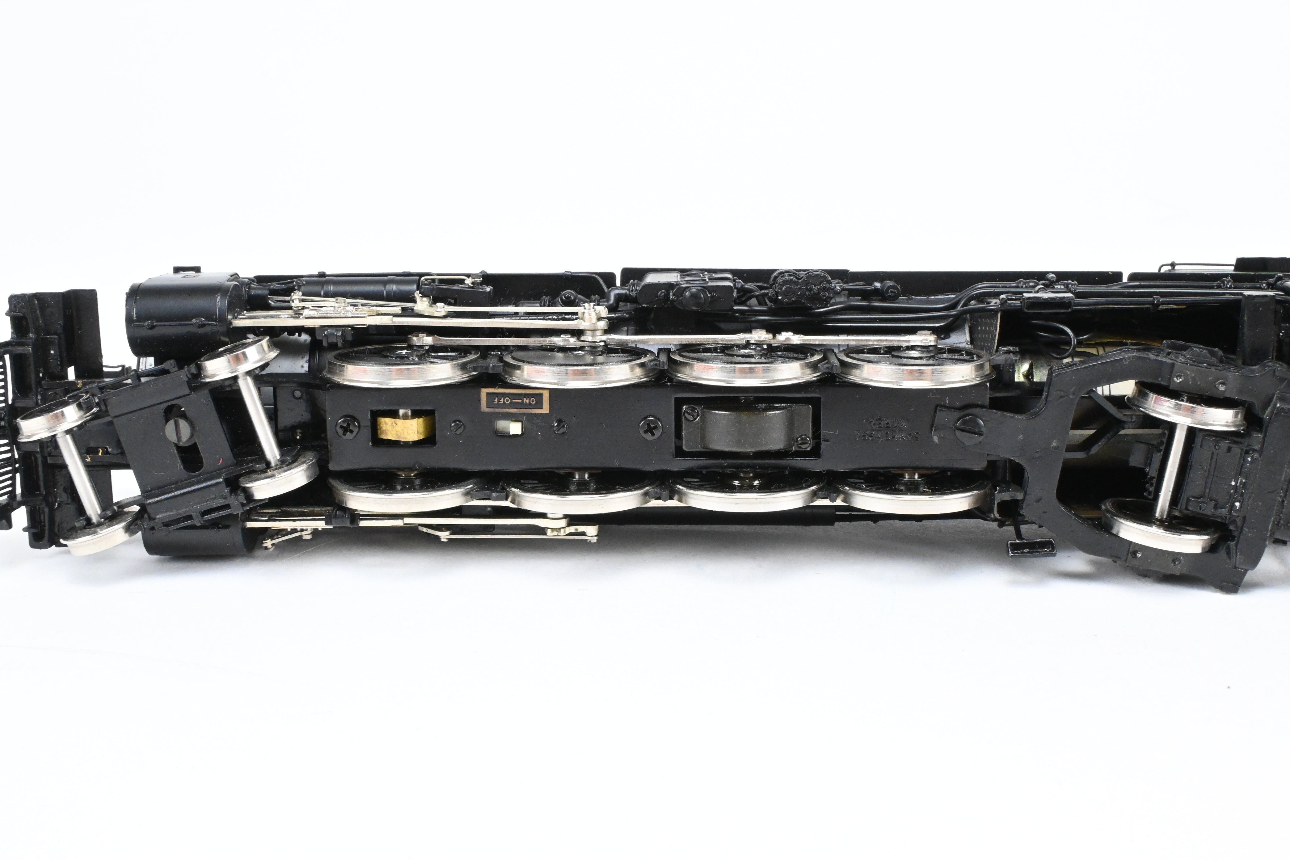 High - Quality HO Scale Brass CON Key Imports Southern Pacific MT - 4 4 - 8 - 2 Semi - Streamlined Mountain Steam Locomotive Model FP in Partial Daylight Scheme, Number #4361